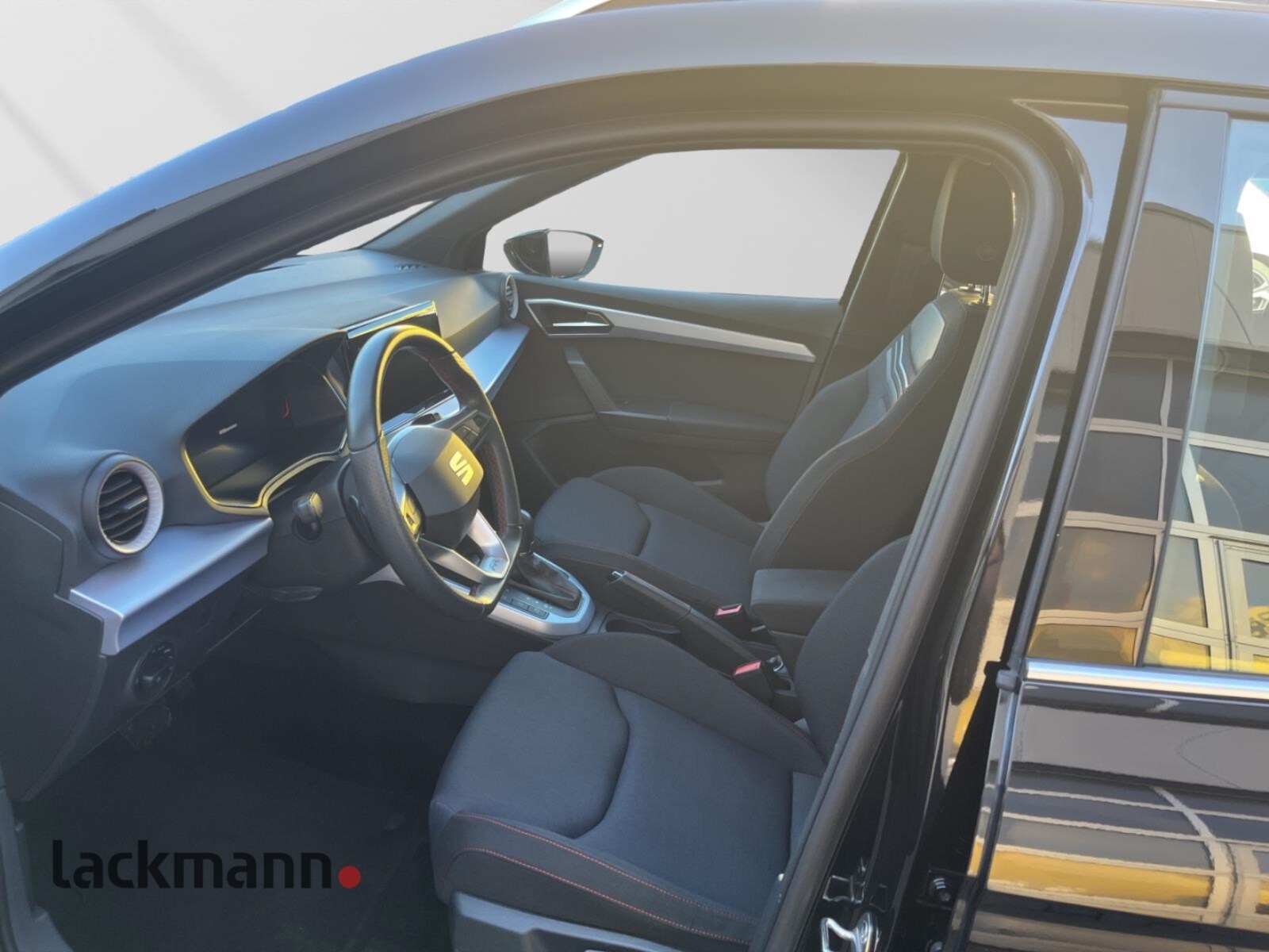 SEAT Arona – Bild 8