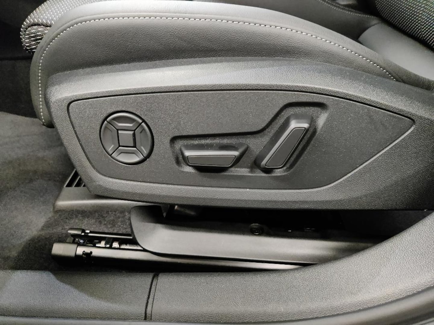 Bild über Audi A3 Limousine TFSI 110 kW S tronic - für weitere Informationen kontaktieren Sie den Audi Partner