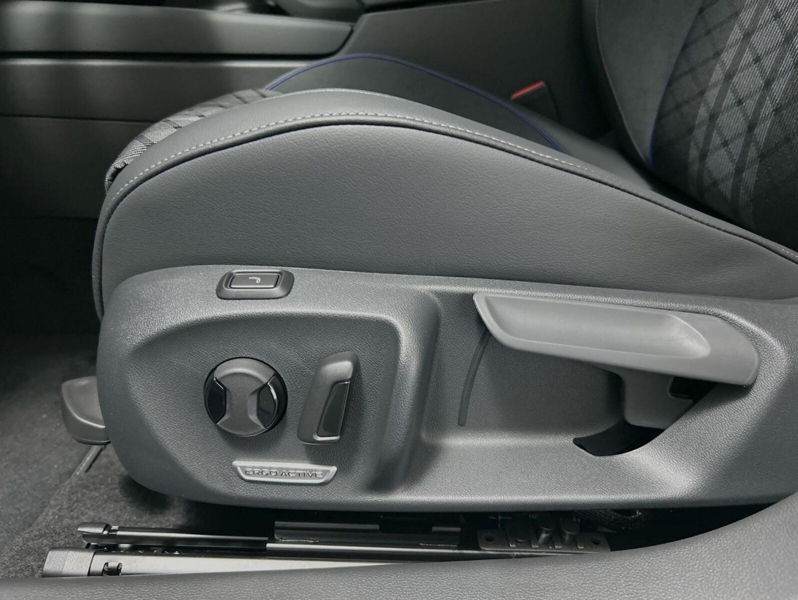 Volkswagen Passat – Bild 11