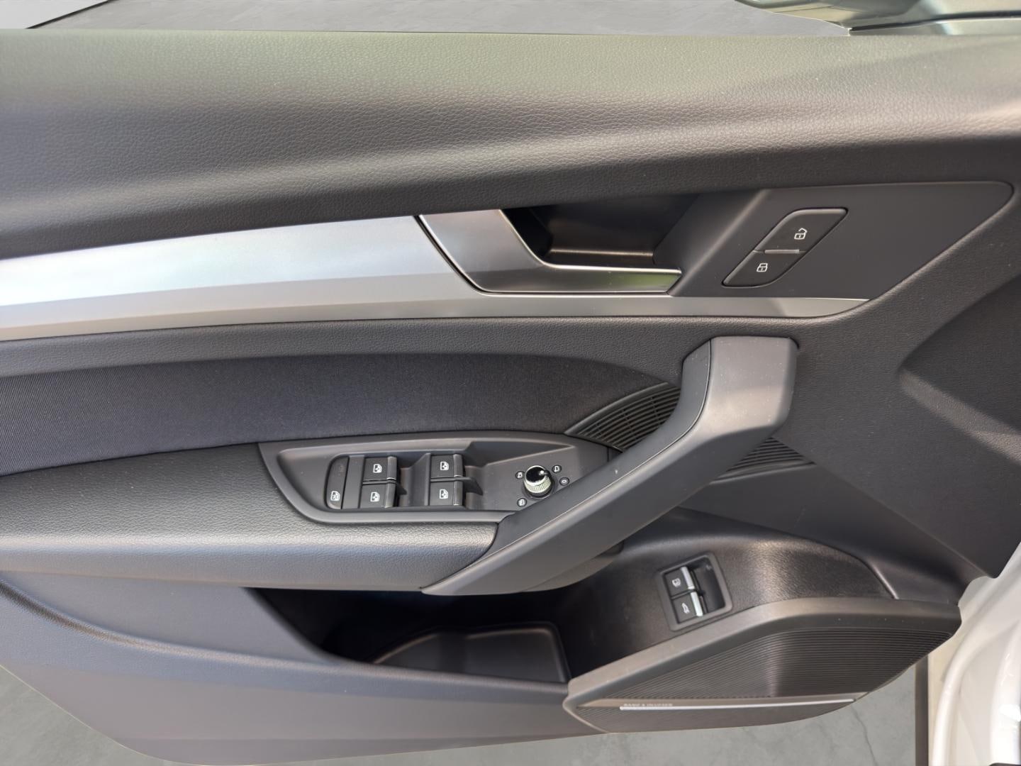 Bild über Audi Q5 Sportback TFSI e S line business 50 TFSI e quattro S tronic - für weitere Informationen kontaktieren Sie den Audi Partner