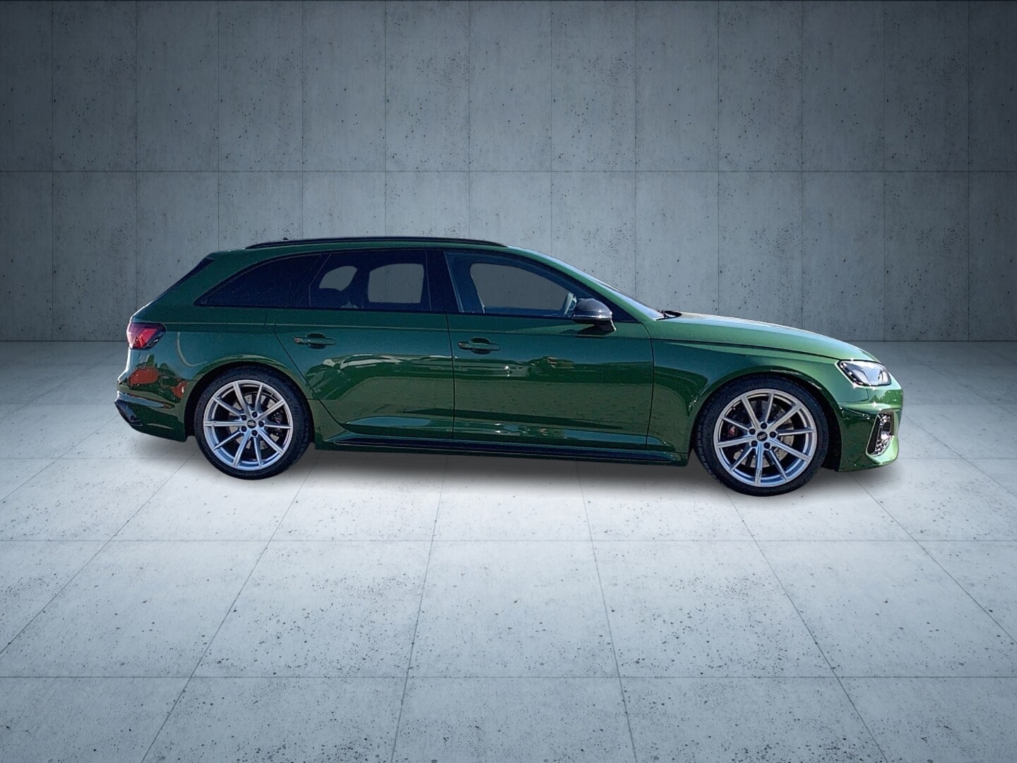 Image about Audi RS 4 Avant TFSI quattro tiptronic