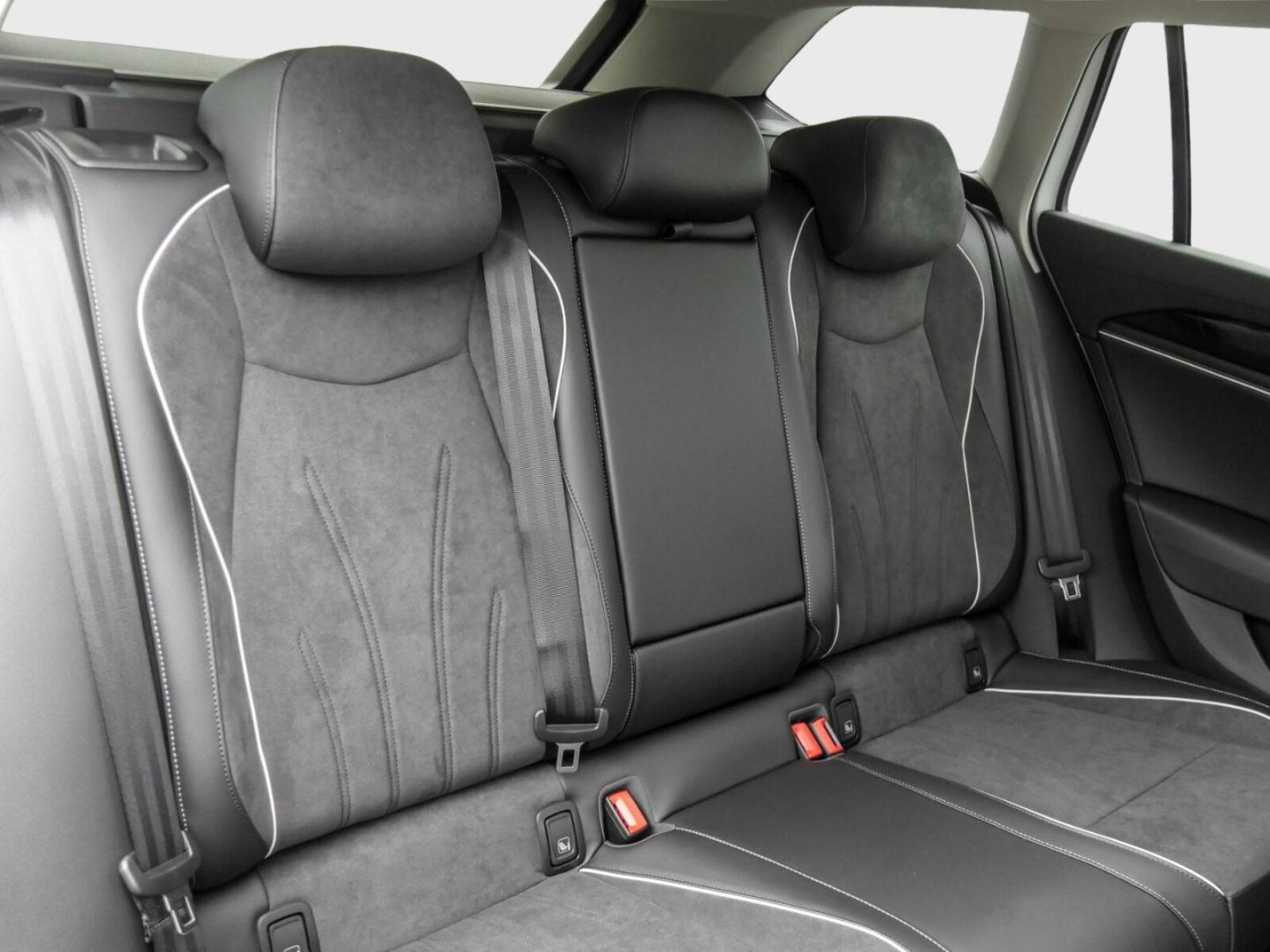 Volkswagen Passat – Bild 4