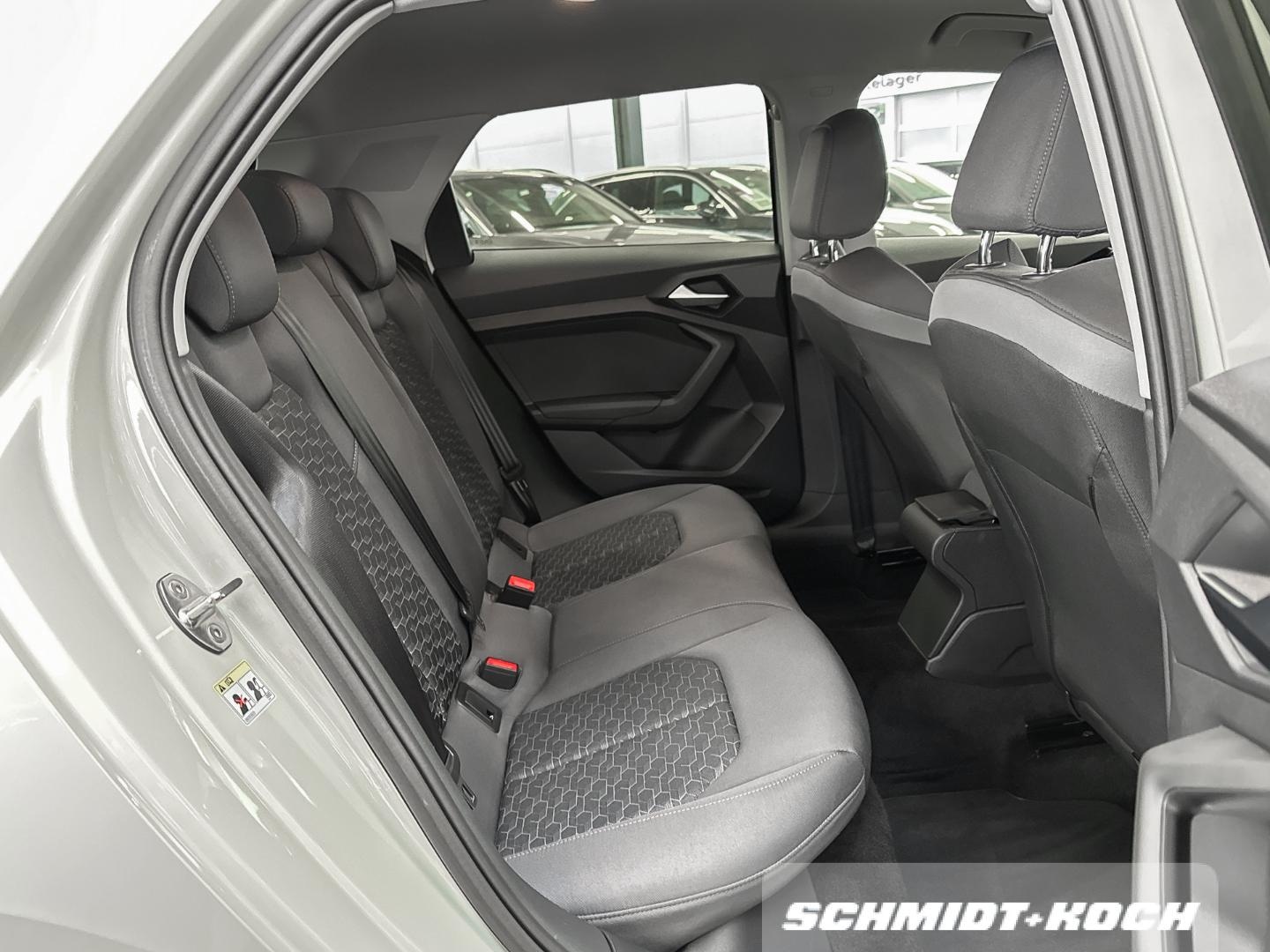 Bild über Audi A1 Sportback S line 30 TFSI Schaltgetriebe - für weitere Informationen kontaktieren Sie den Audi Partner