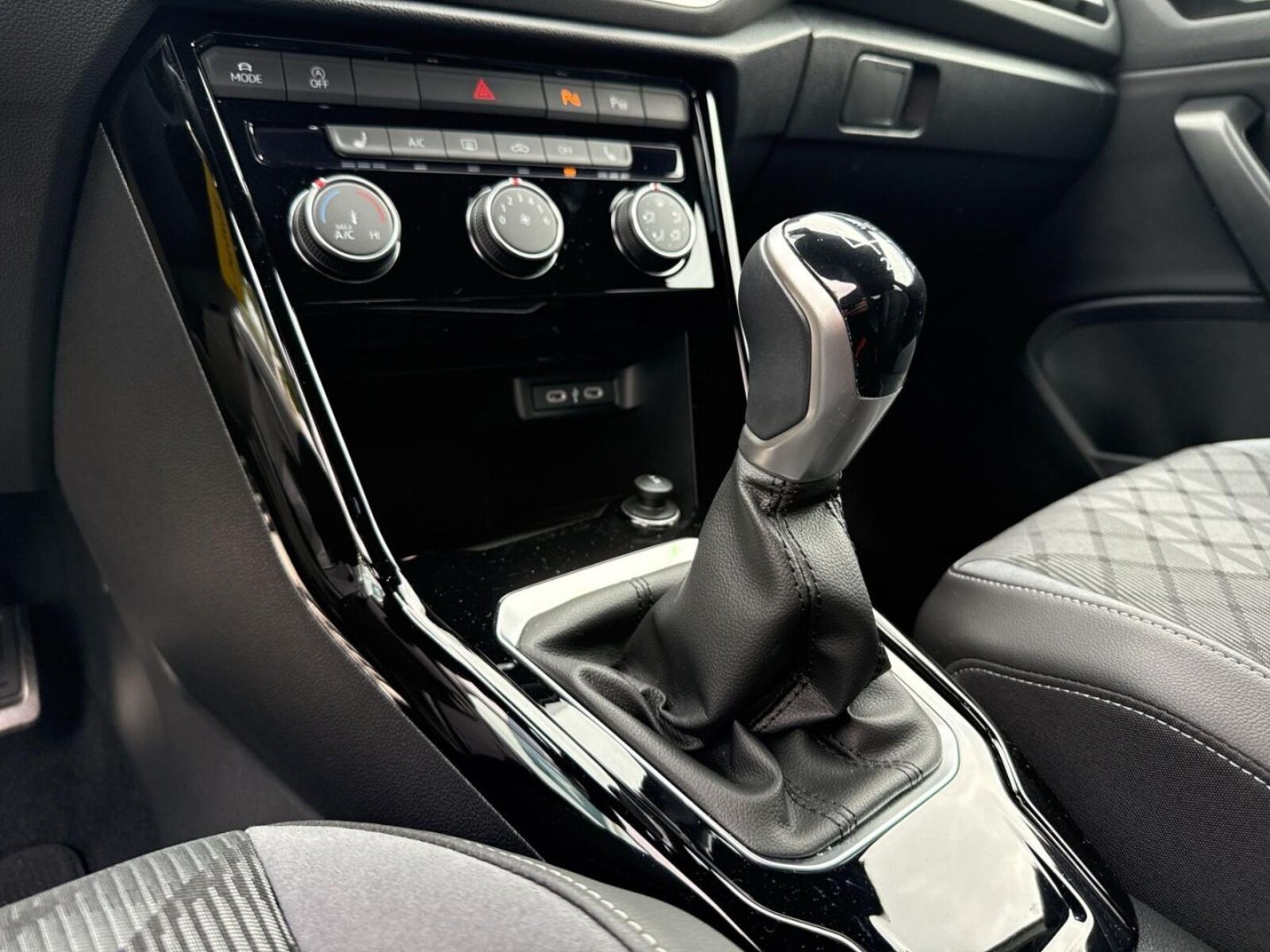 Volkswagen T-Roc – Bild 14