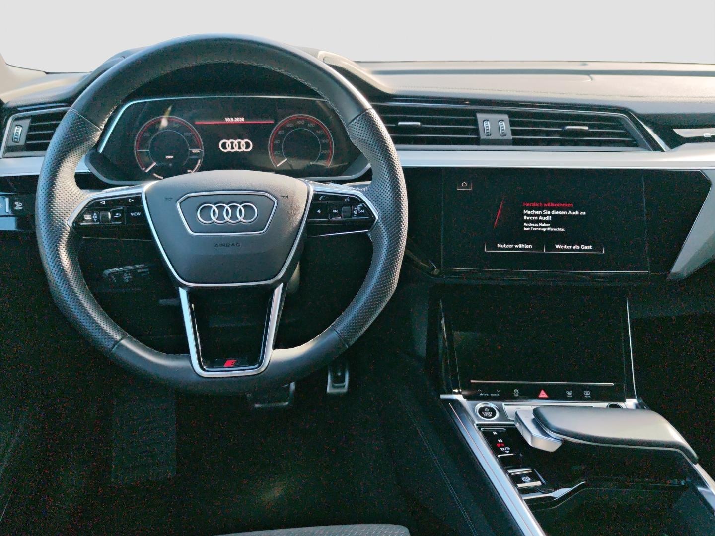 Bild über Audi Q8 Sportback e-tron advanced 50 e-tron quattro - für weitere Informationen kontaktieren Sie den Audi Partner