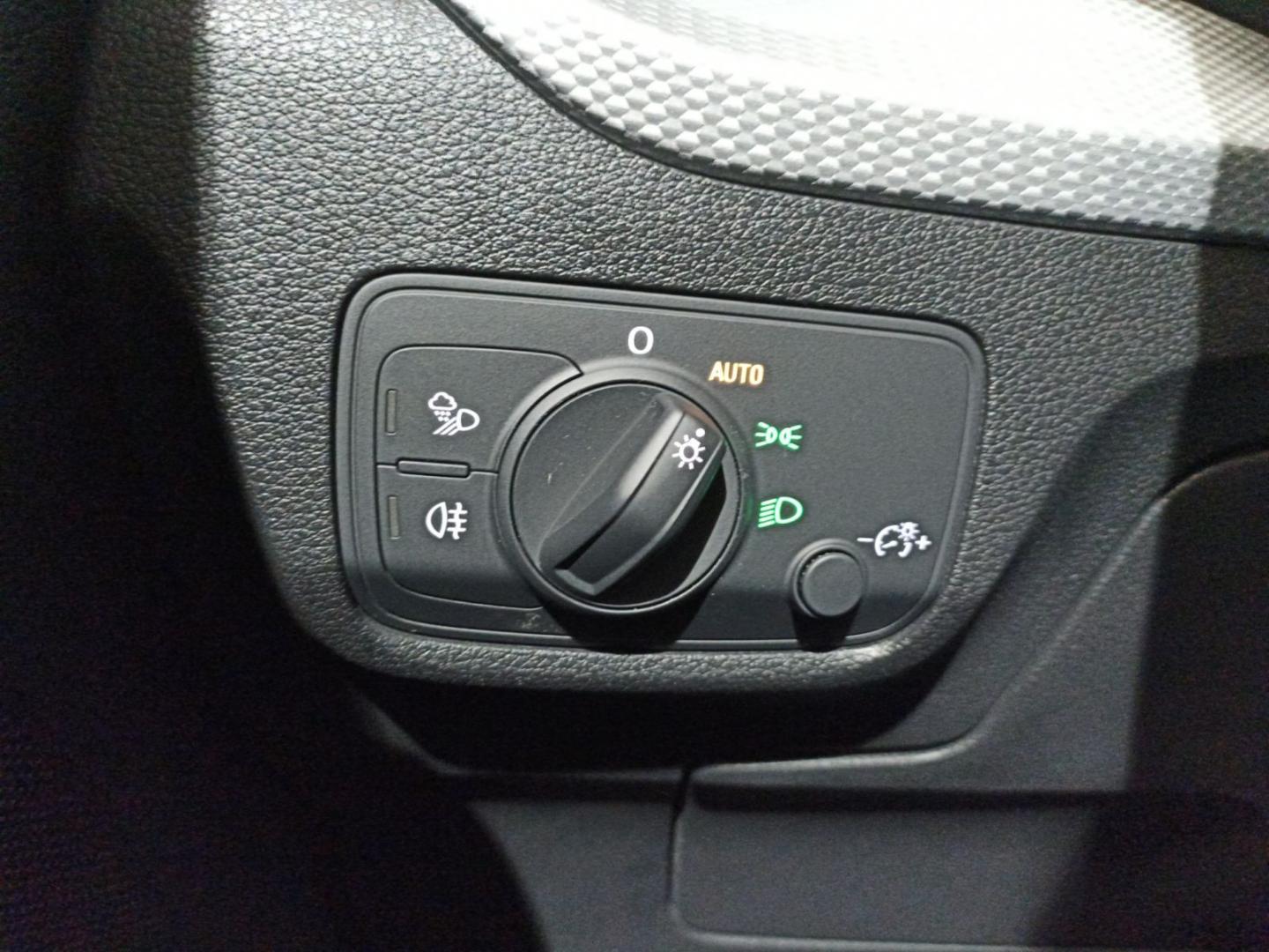 Image about Audi Q2 30 TFSI Schaltgetriebe