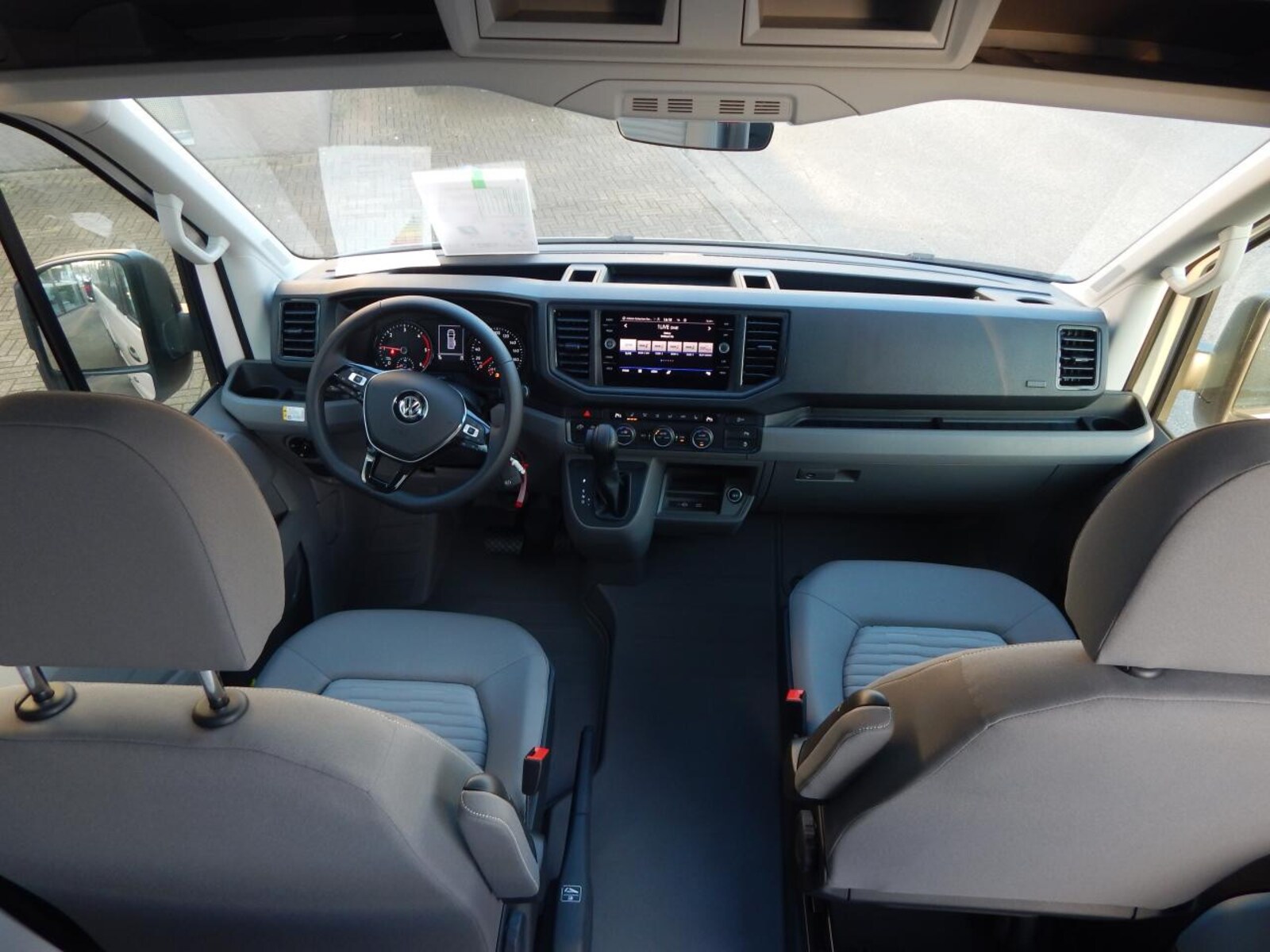 Volkswagen Grand California 680 – Bild 15