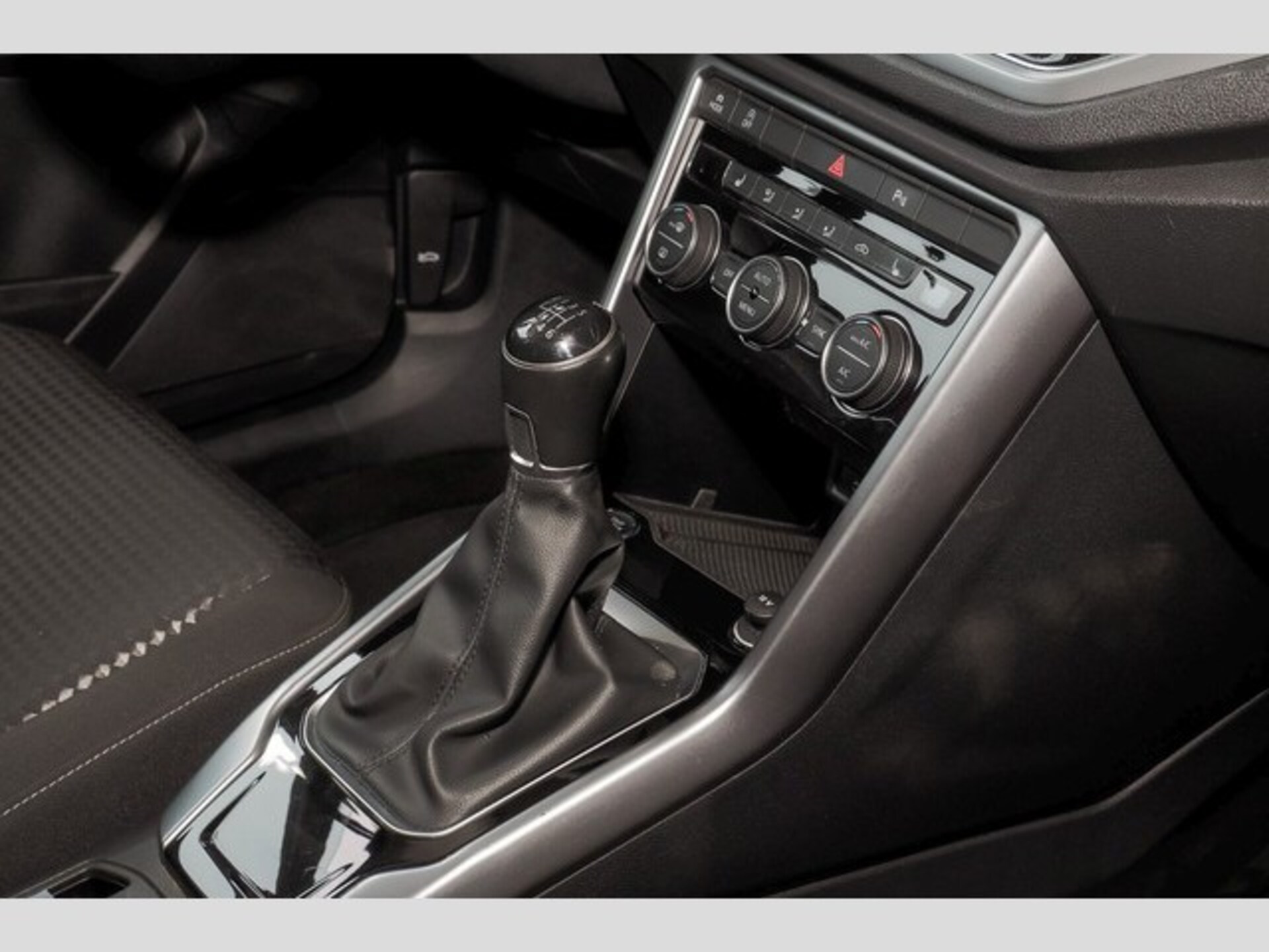 Volkswagen T-Roc Active
