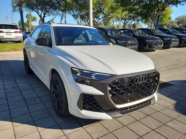 2026 Audi RS Q8 SUV performance