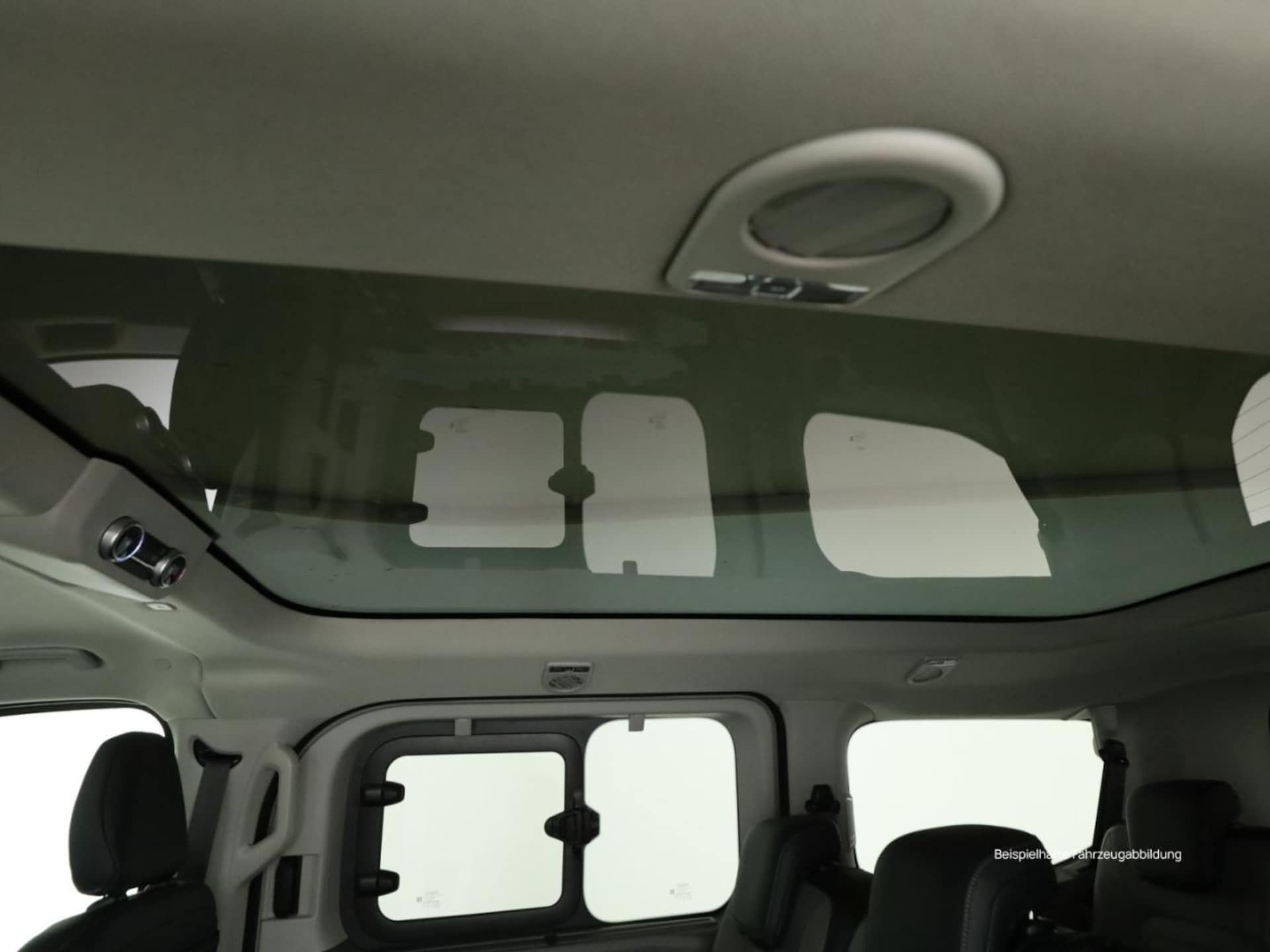 Volkswagen e-Caravelle Style