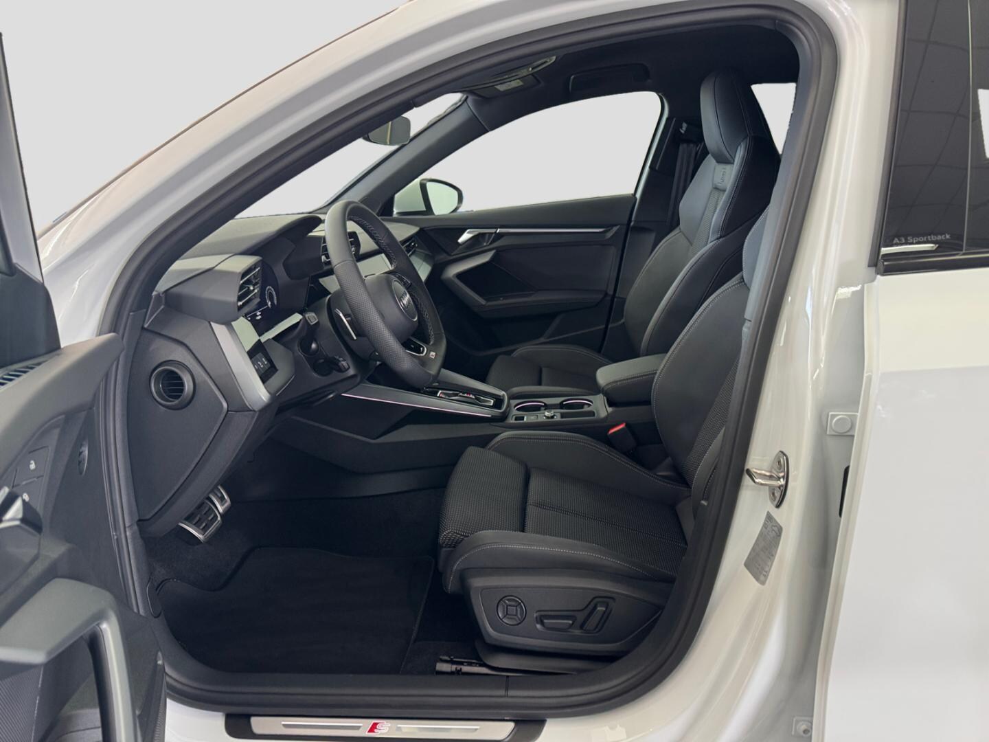 Bild über Audi A3 Sportback TFSI e TFSI e 150 kW S tronic - für weitere Informationen kontaktieren Sie den Audi Partner