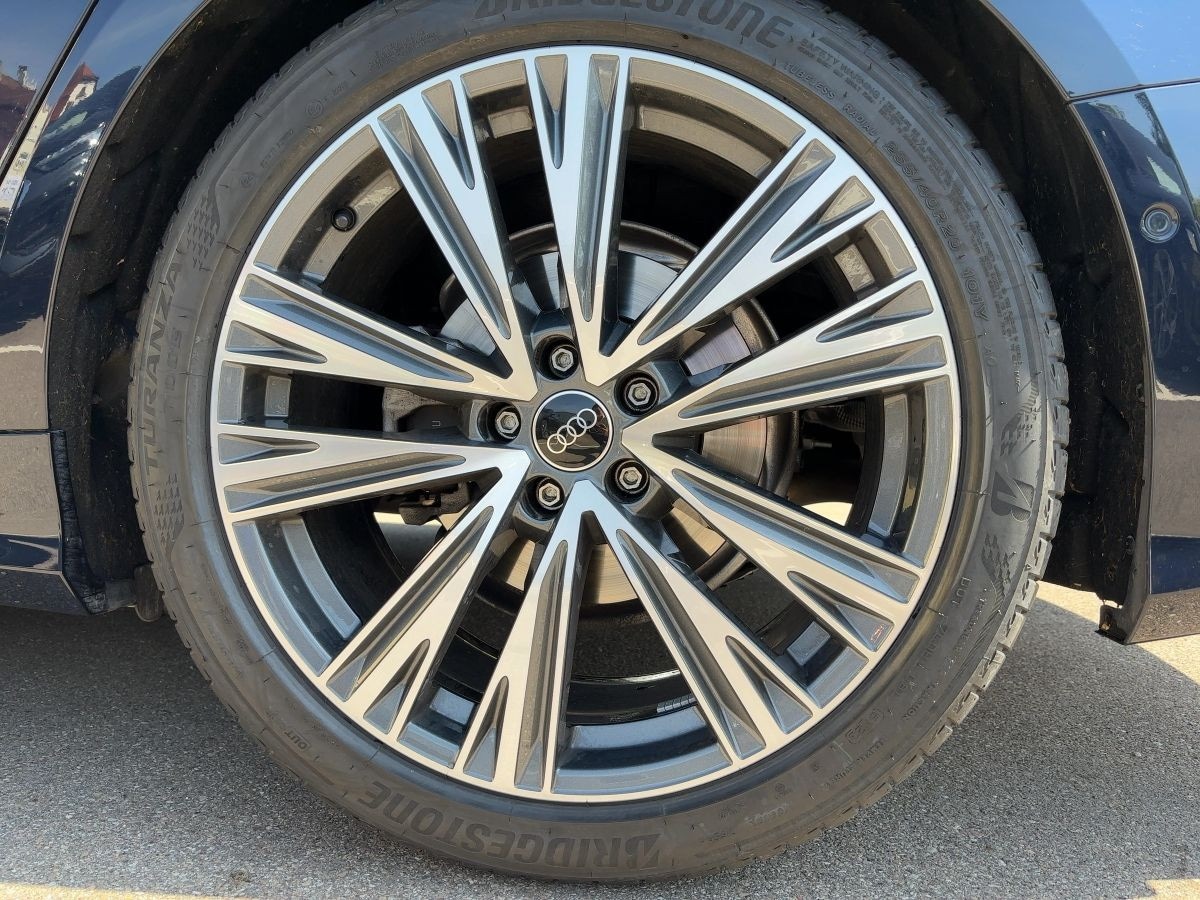 Image about Audi A6 Avant S line 40 TDI quattro S tronic