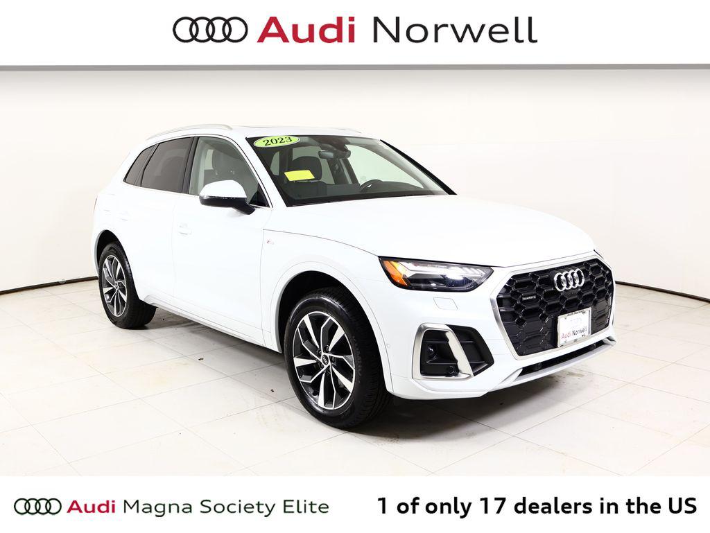 2023 Audi Q5 45 Prestige's photo