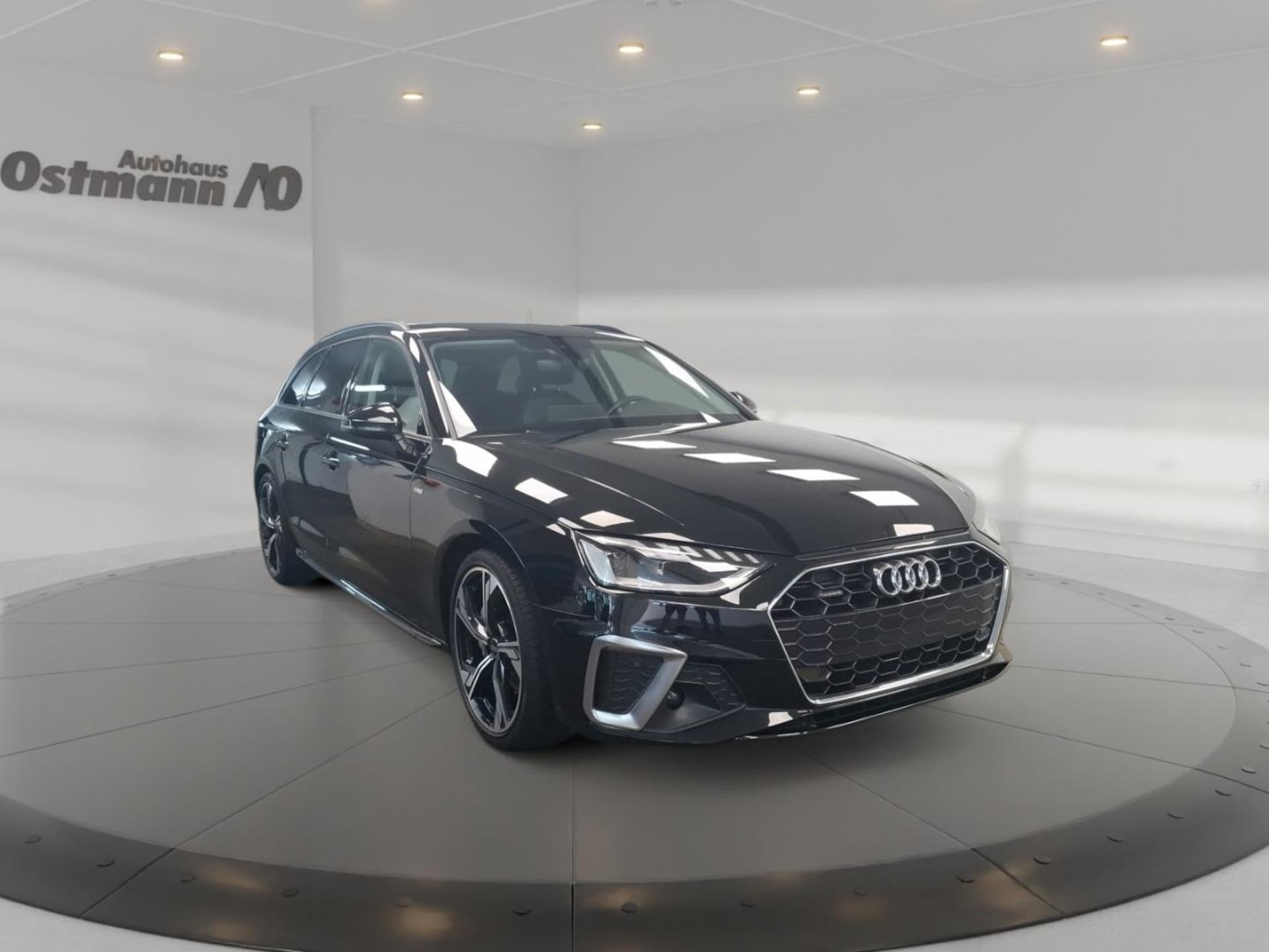 Audi A4 Avant S line