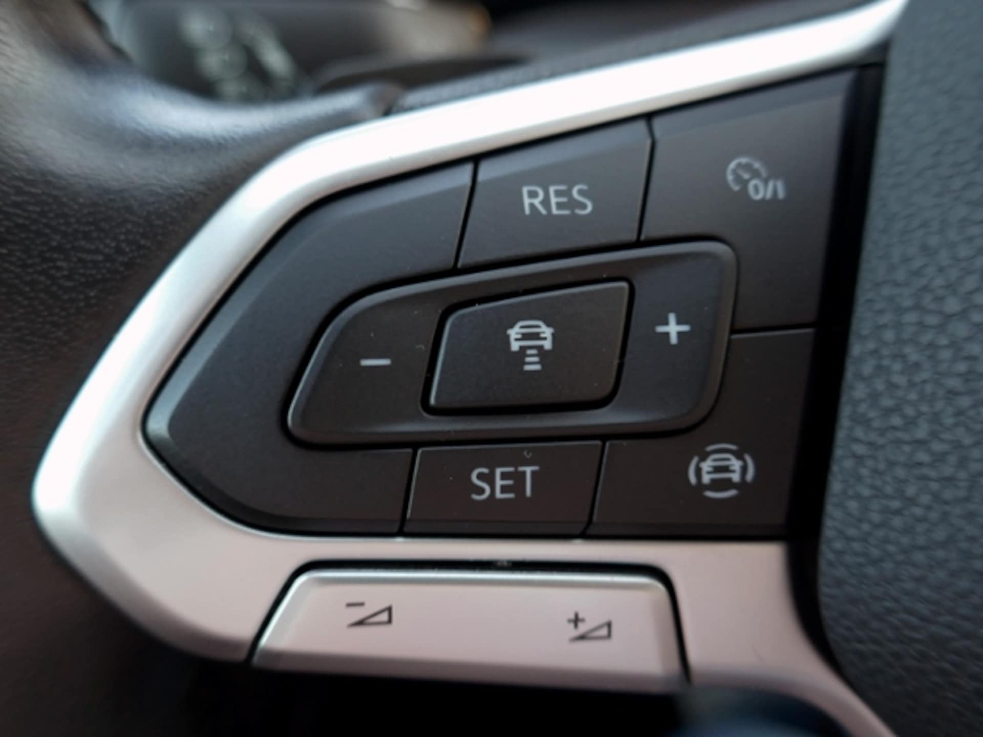 Volkswagen Golf Active