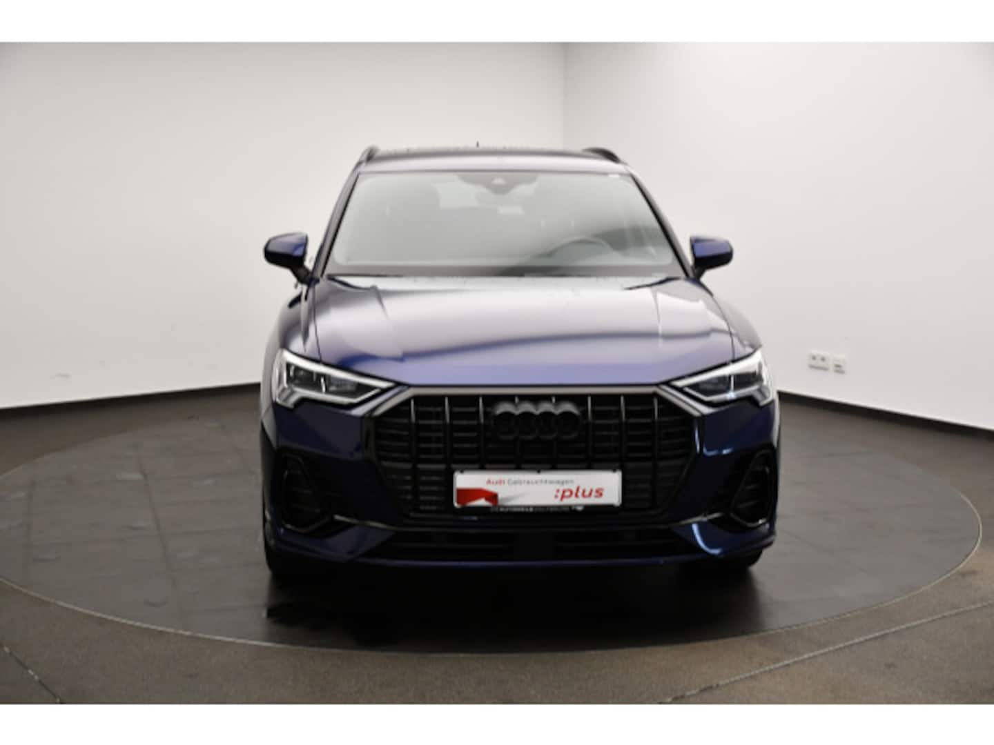 Bild über Audi Q3 S line 35 TFSI S tronic - für weitere Informationen kontaktieren Sie den Audi Partner