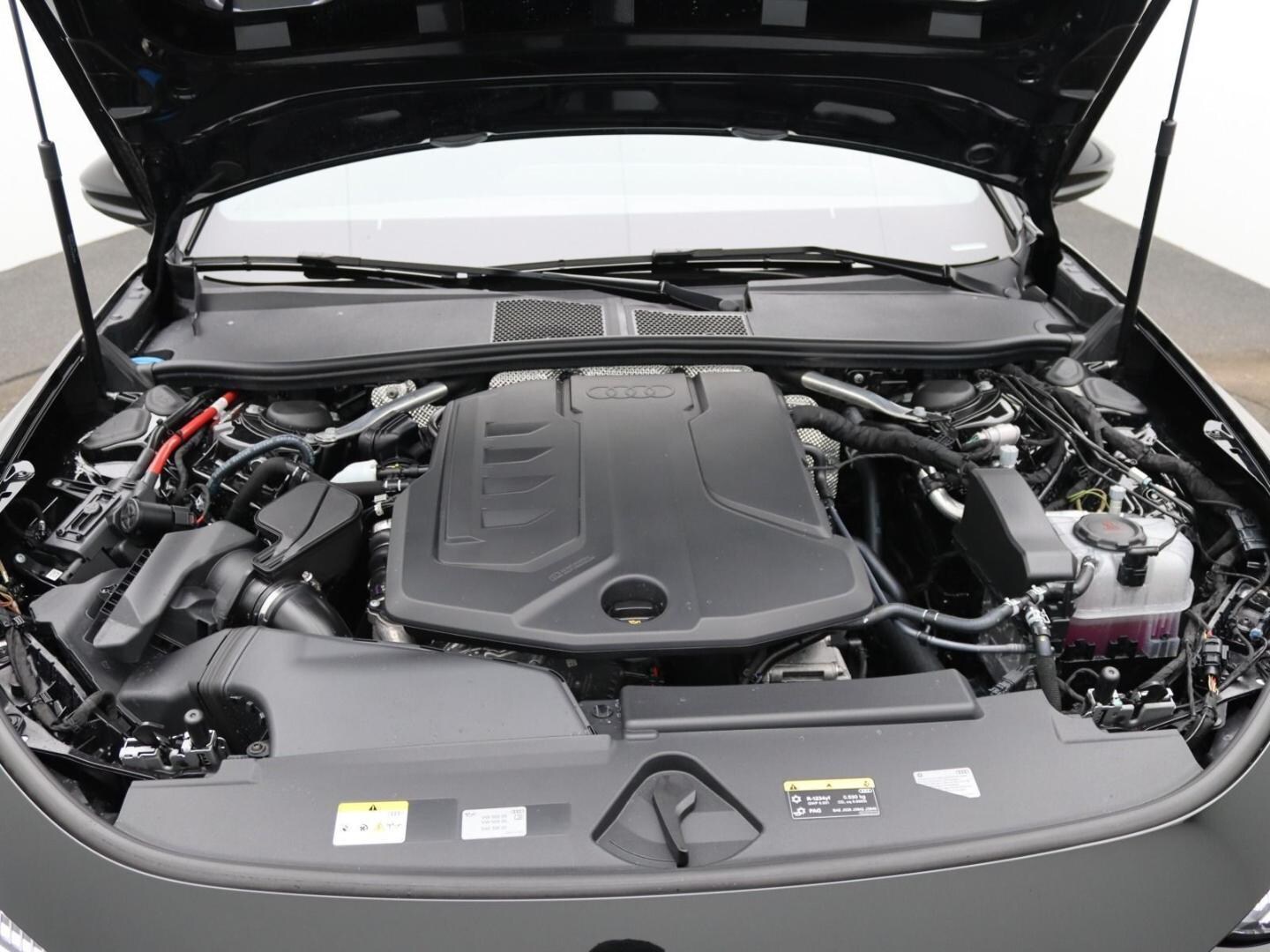Bild über Audi A5 Limousine TFSI quattro S tronic - für weitere Informationen kontaktieren Sie den Audi Partner