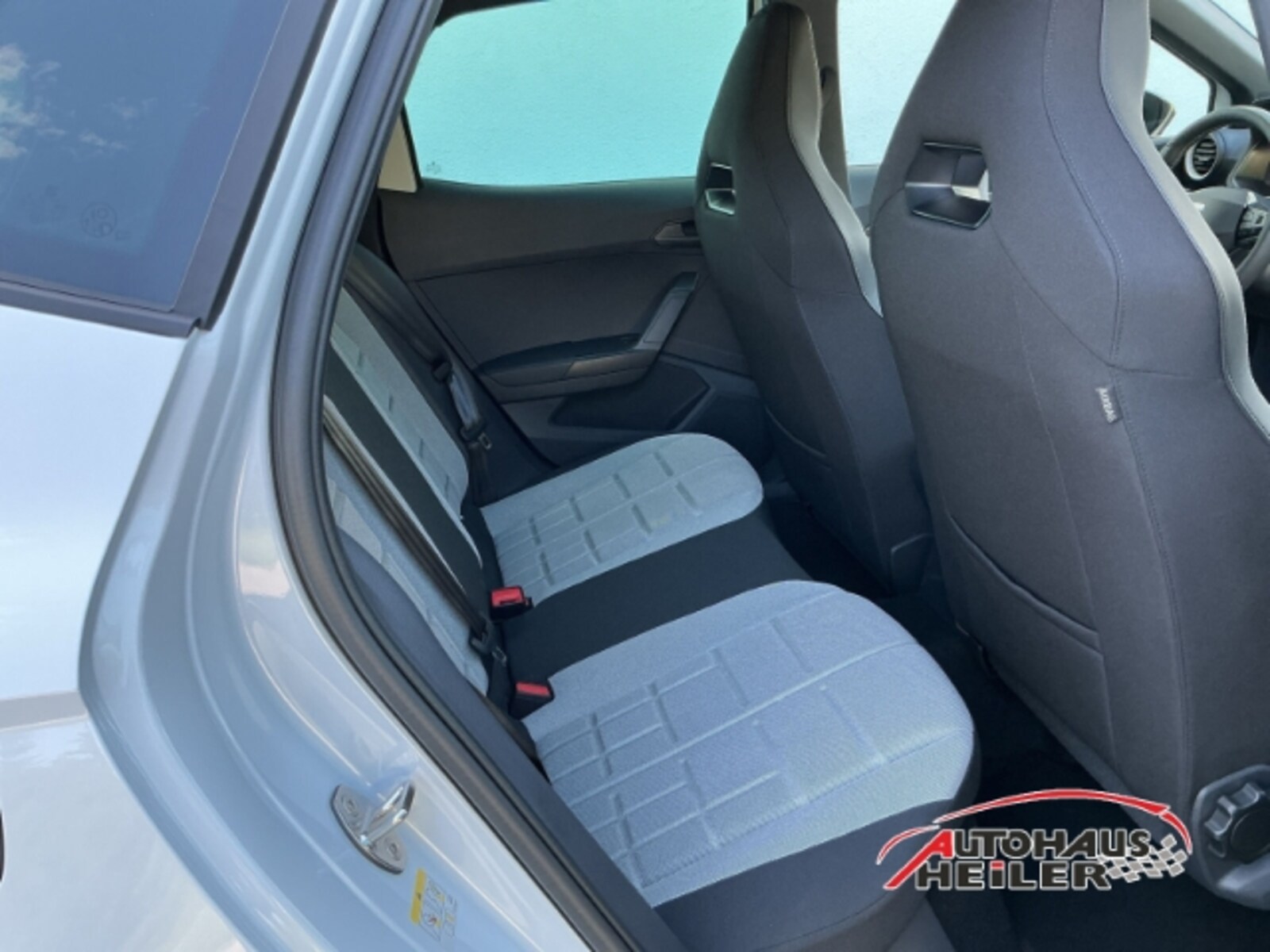 SEAT Arona – Bild 9