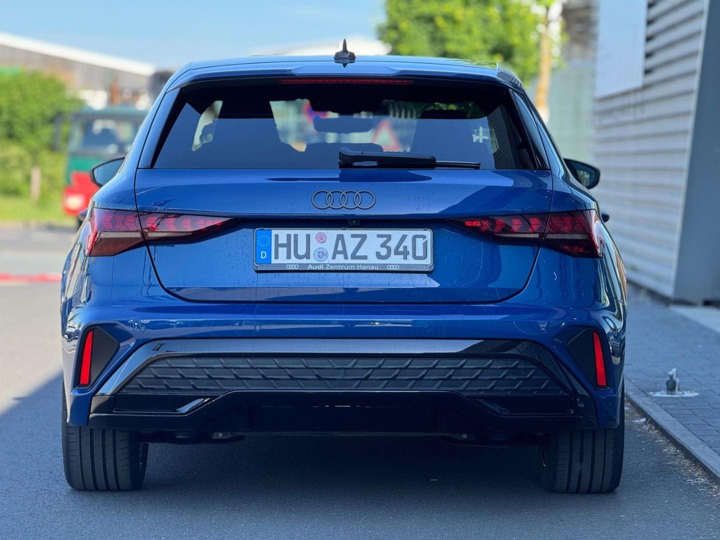 Bild über Audi A3 Sportback TFSI 110 kW S tronic - für weitere Informationen kontaktieren Sie den Audi Partner