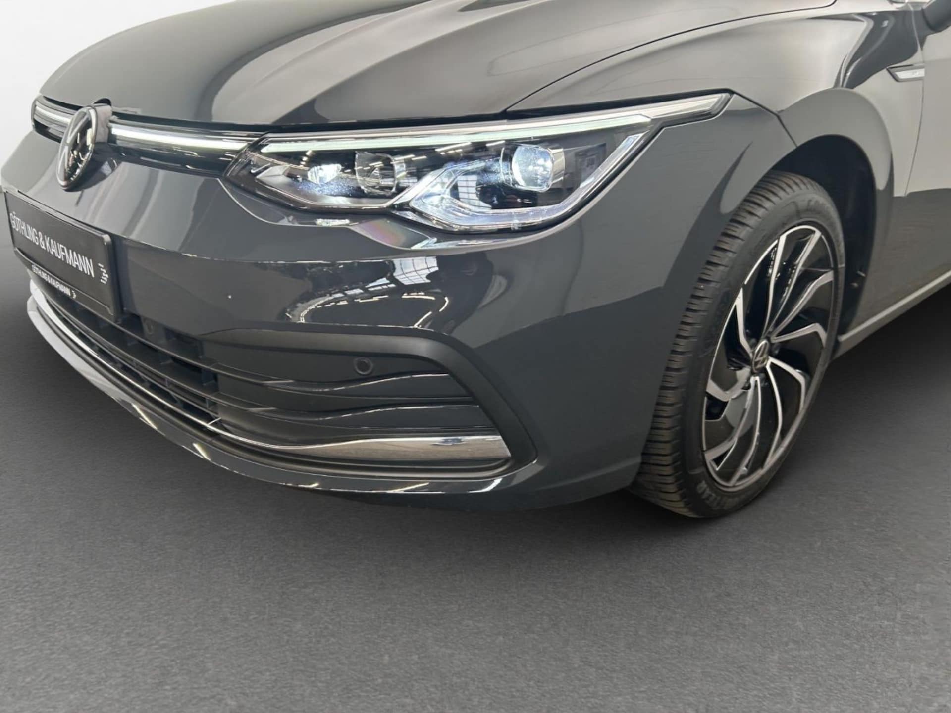 Volkswagen Golf Style
