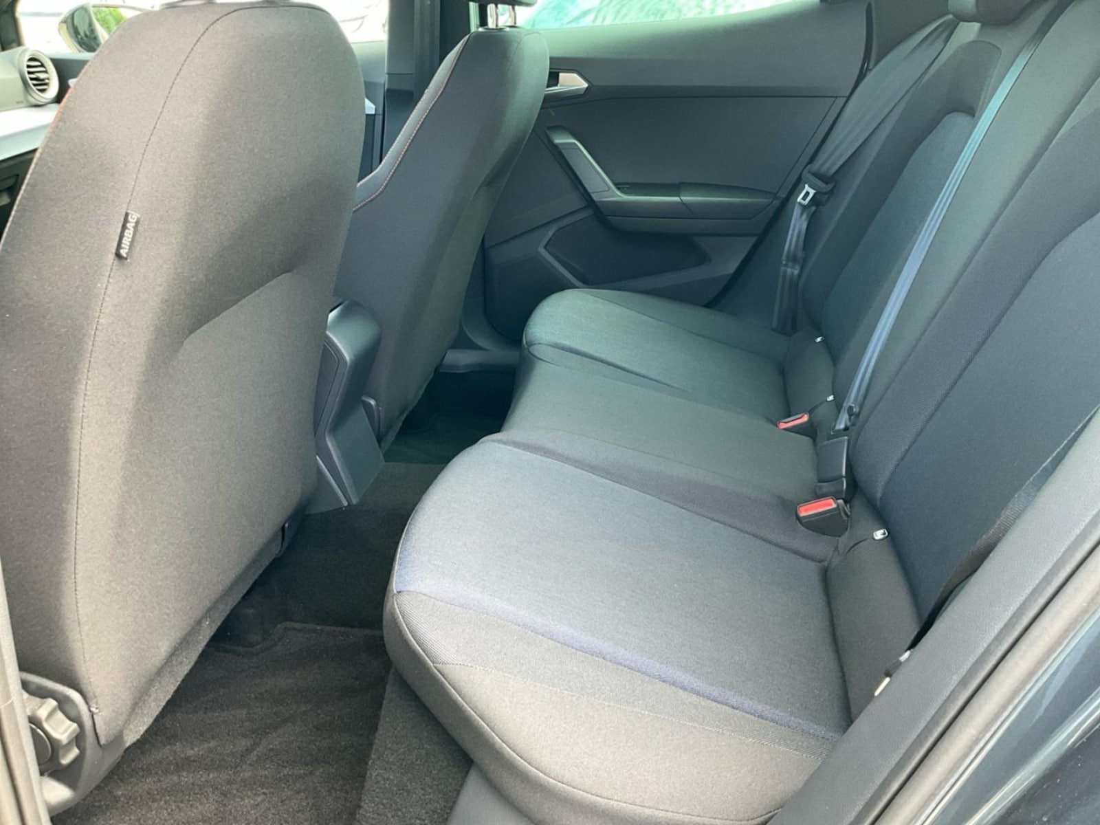SEAT Arona – Bild 7