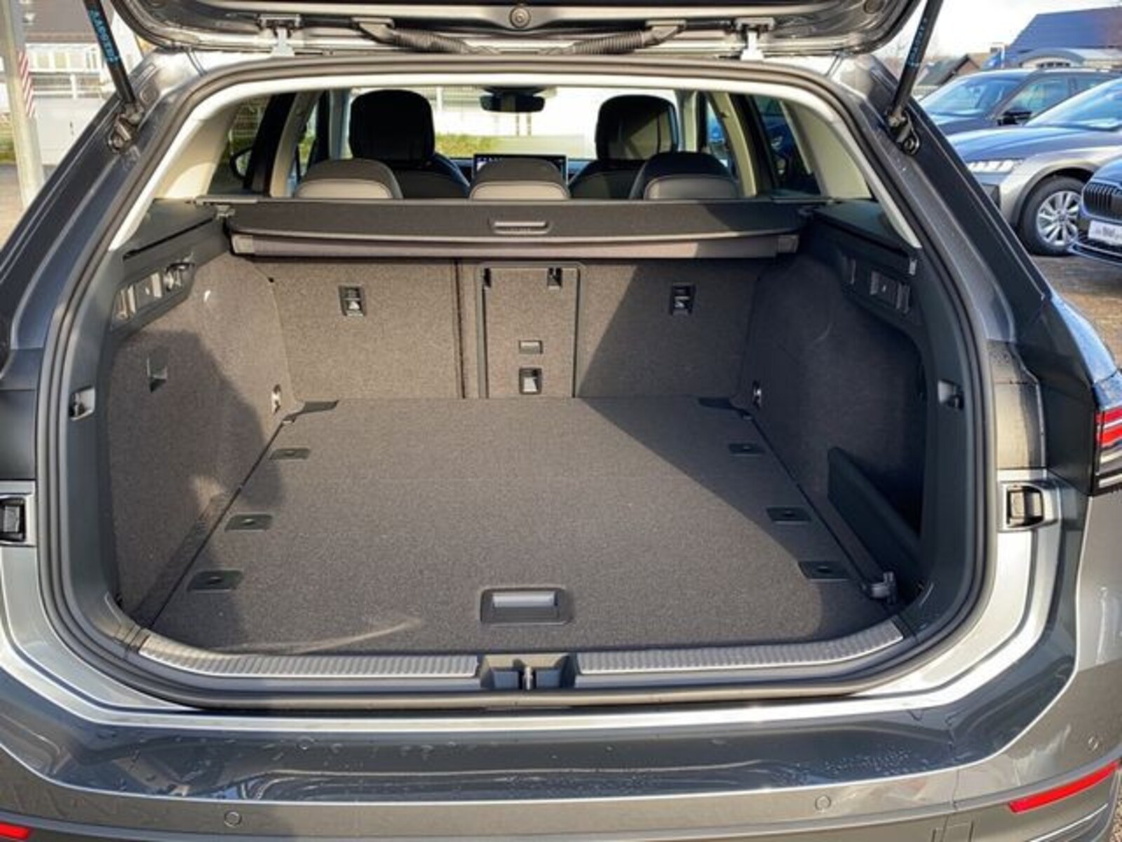 Volkswagen Passat – Bild 12