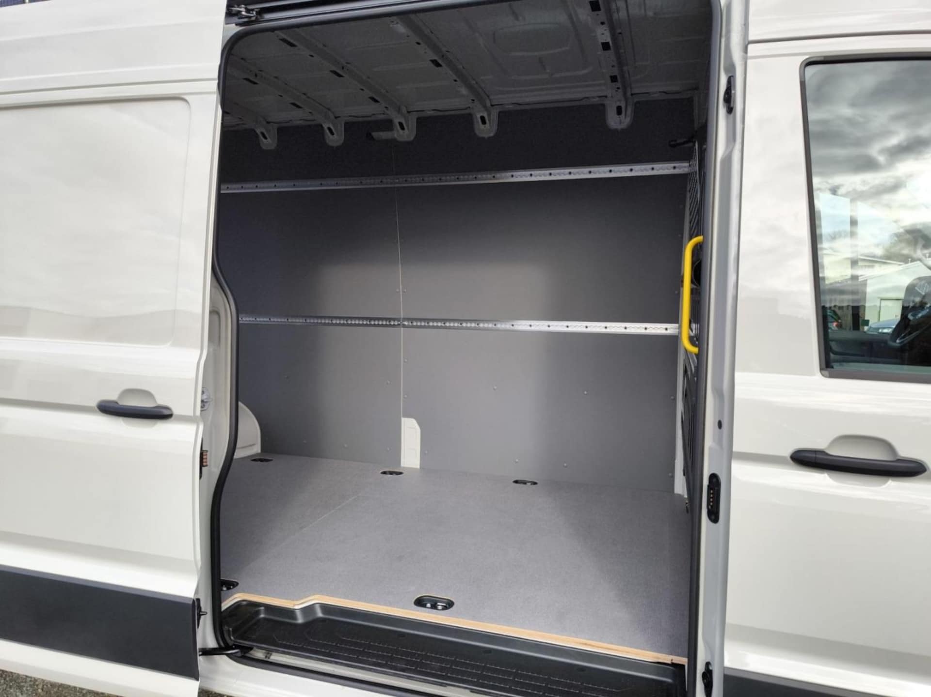 Volkswagen Crafter Kasten langer Radstand