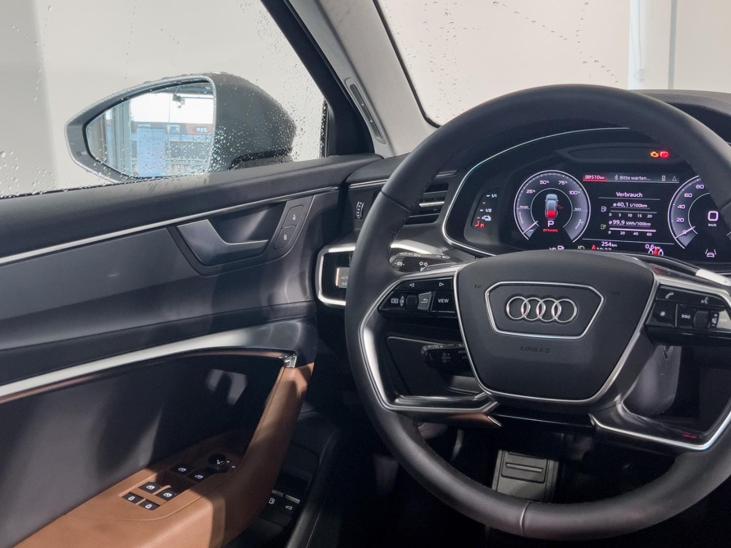 Bild über - für weitere Informationen kontaktieren Sie den Audi Partner