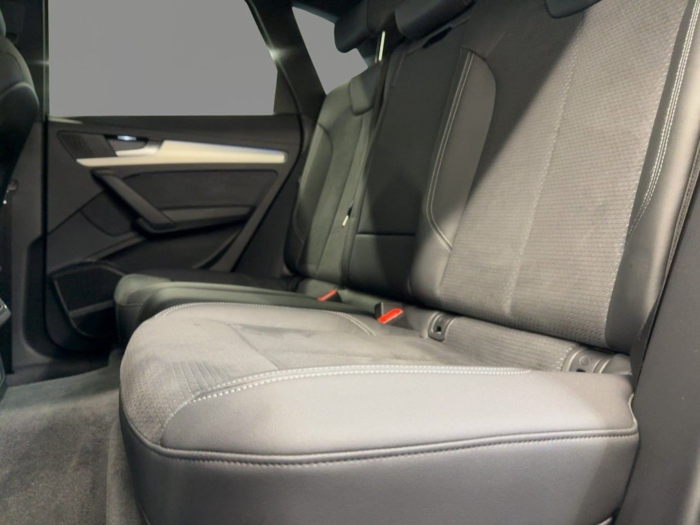 Bild über Audi Q5 40 TDI quattro 150 kW S tronic - für weitere Informationen kontaktieren Sie den Audi Partner