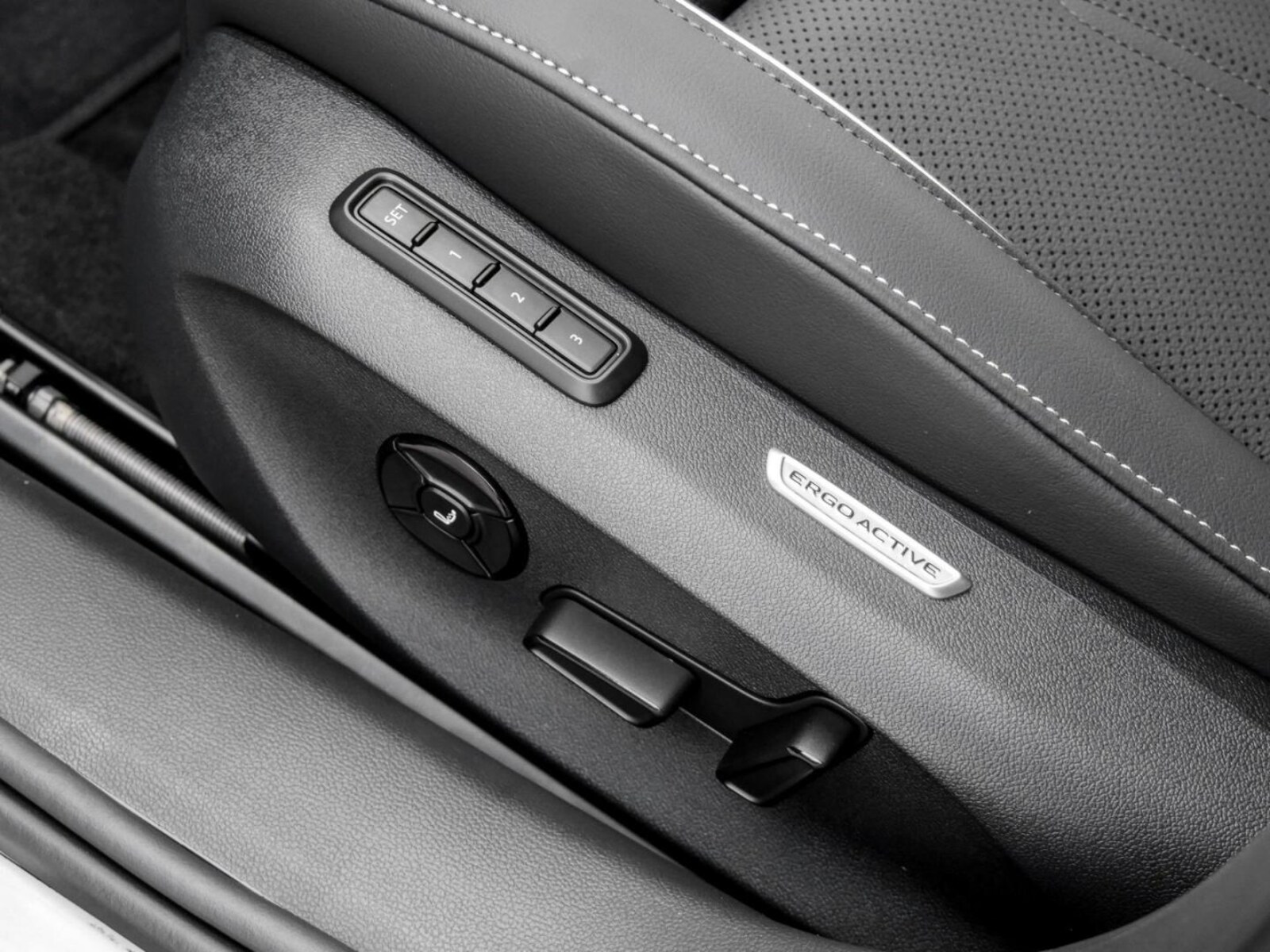 Volkswagen Passat – Bild 11