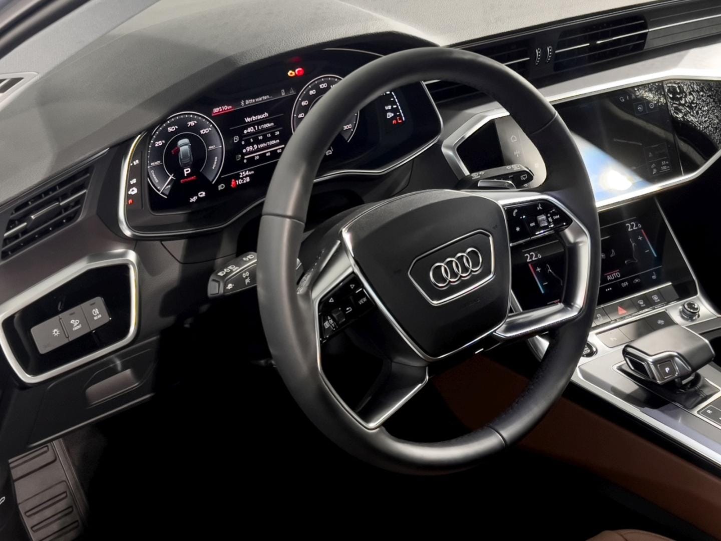 Bild über - für weitere Informationen kontaktieren Sie den Audi Partner
