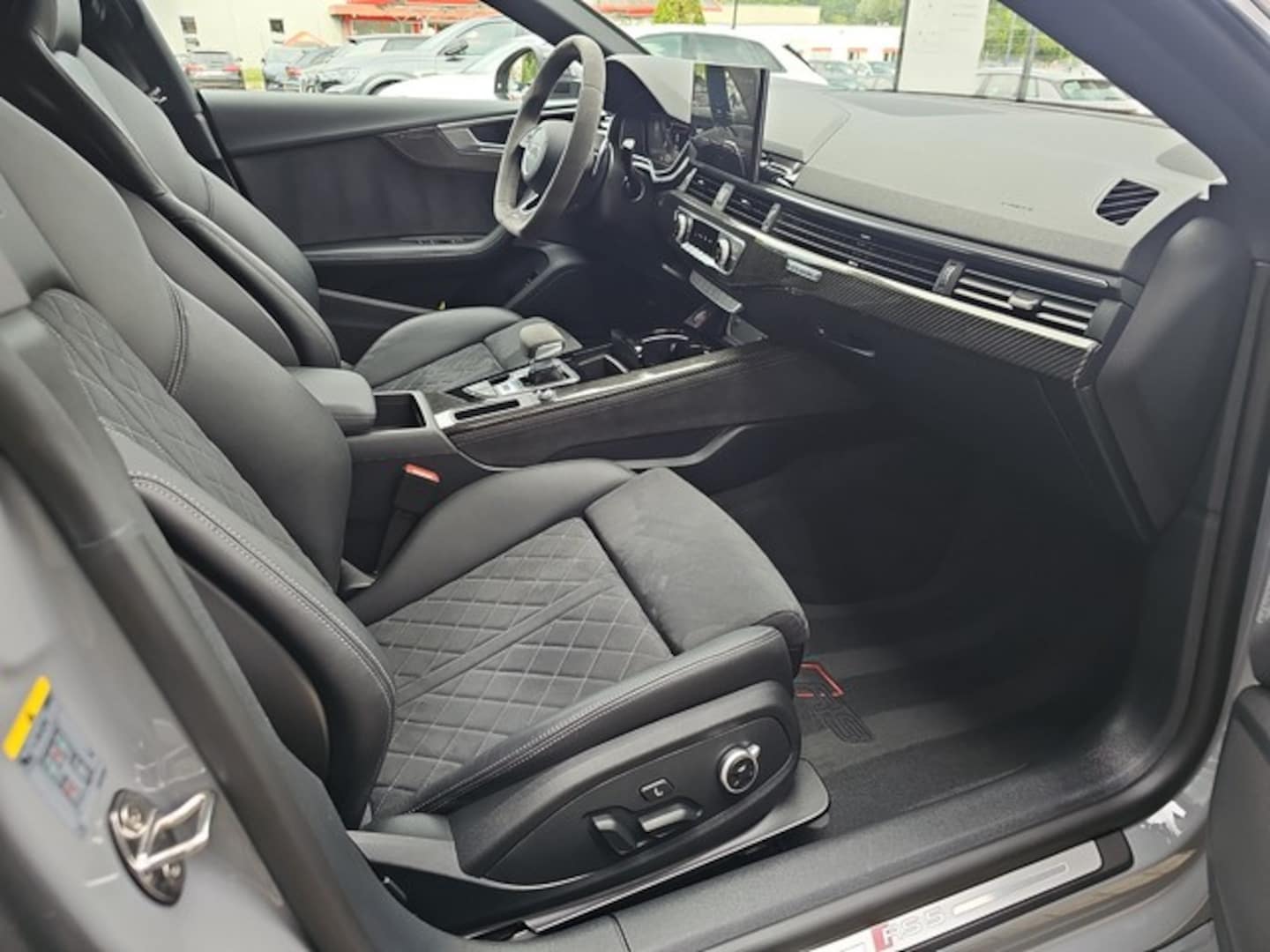 Bild über Audi RS 5 Sportback TFSI quattro tiptronic - für weitere Informationen kontaktieren Sie den Audi Partner