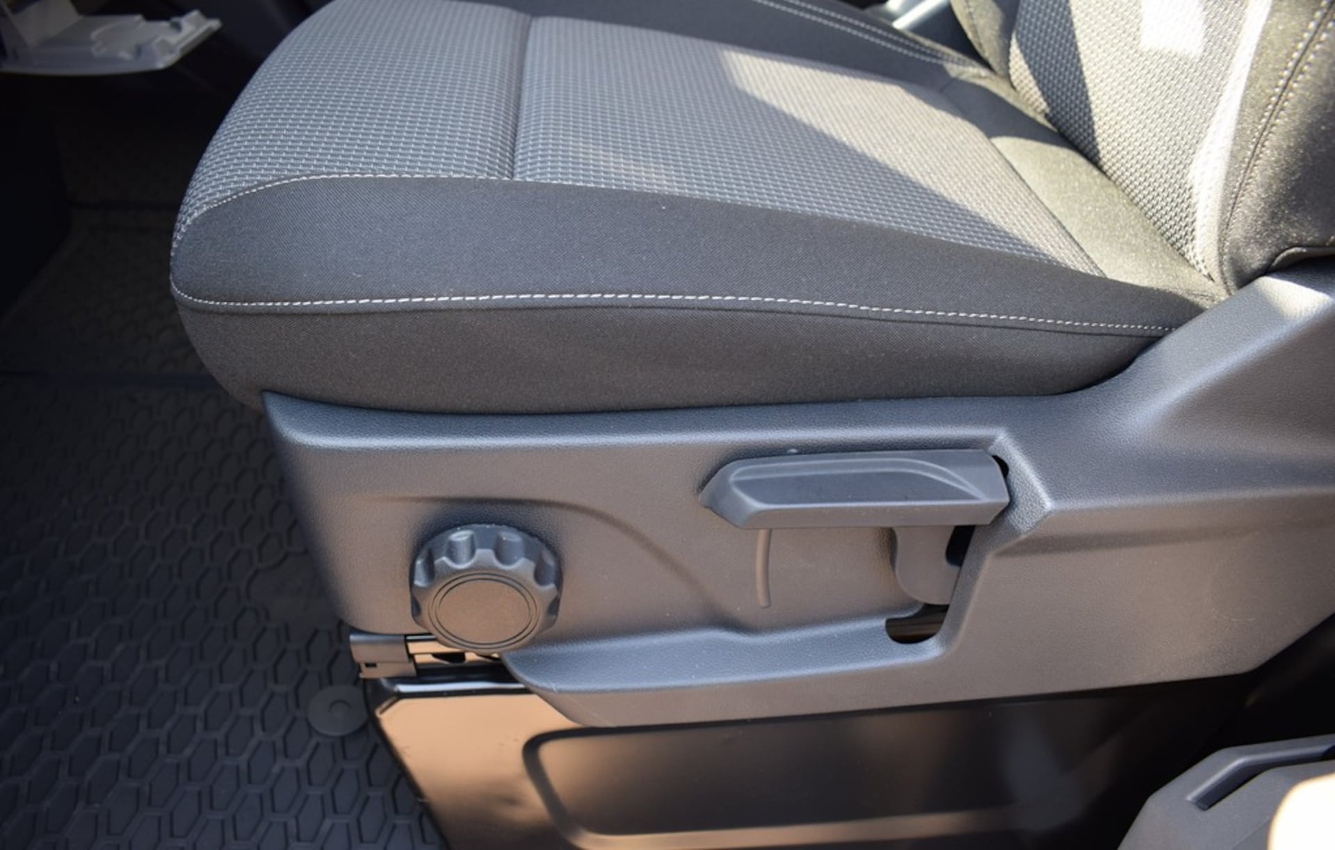 Volkswagen Transporter Kasten langer Radstand