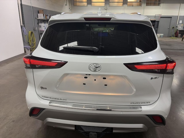 2025 Toyota Highlander Hybrid