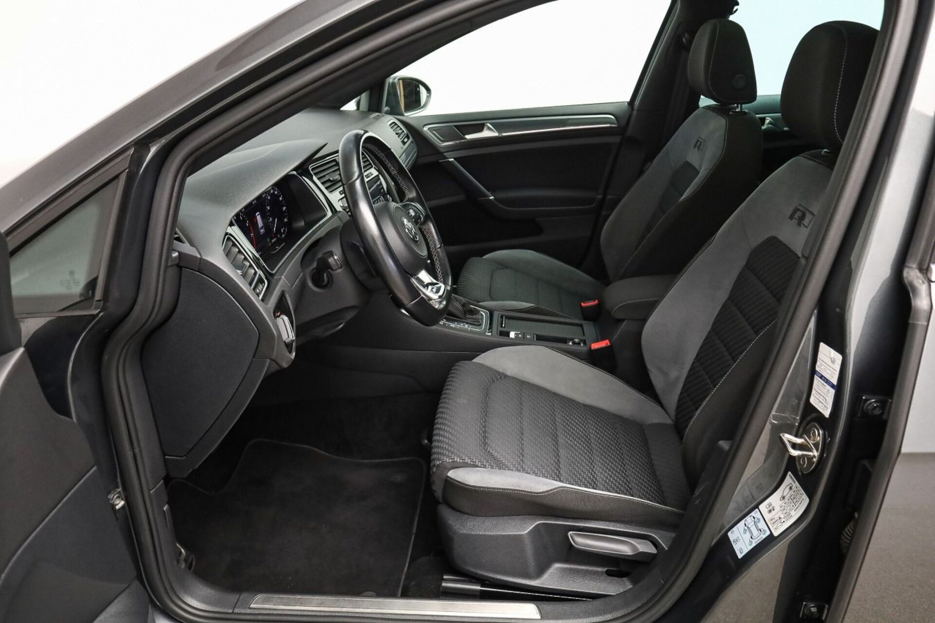 Volkswagen Golf Variant R-Line
