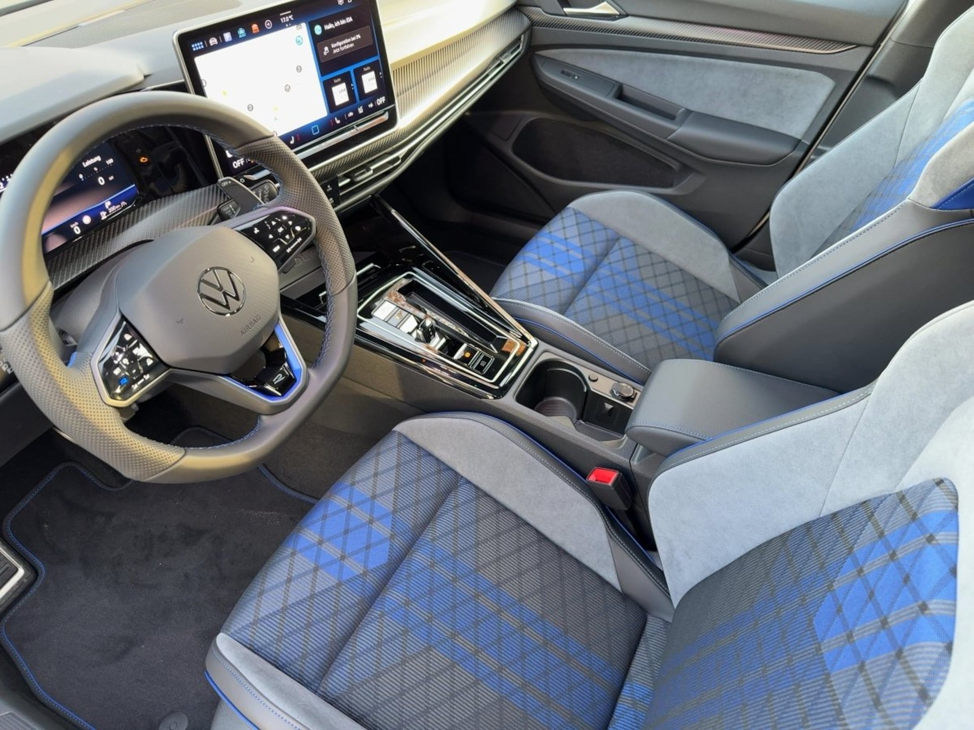 Volkswagen Golf R Black Edition