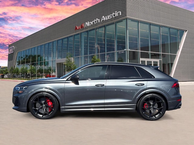 2025 Audi RS Q8 SUV performance