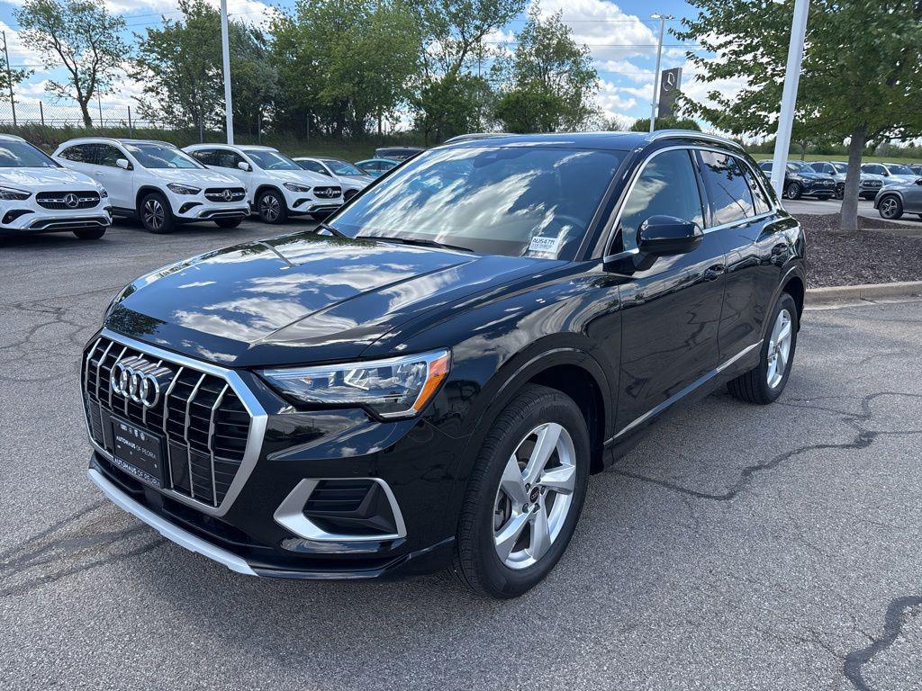 2022 Audi Q3 40 TFSI Premium quattro's photo