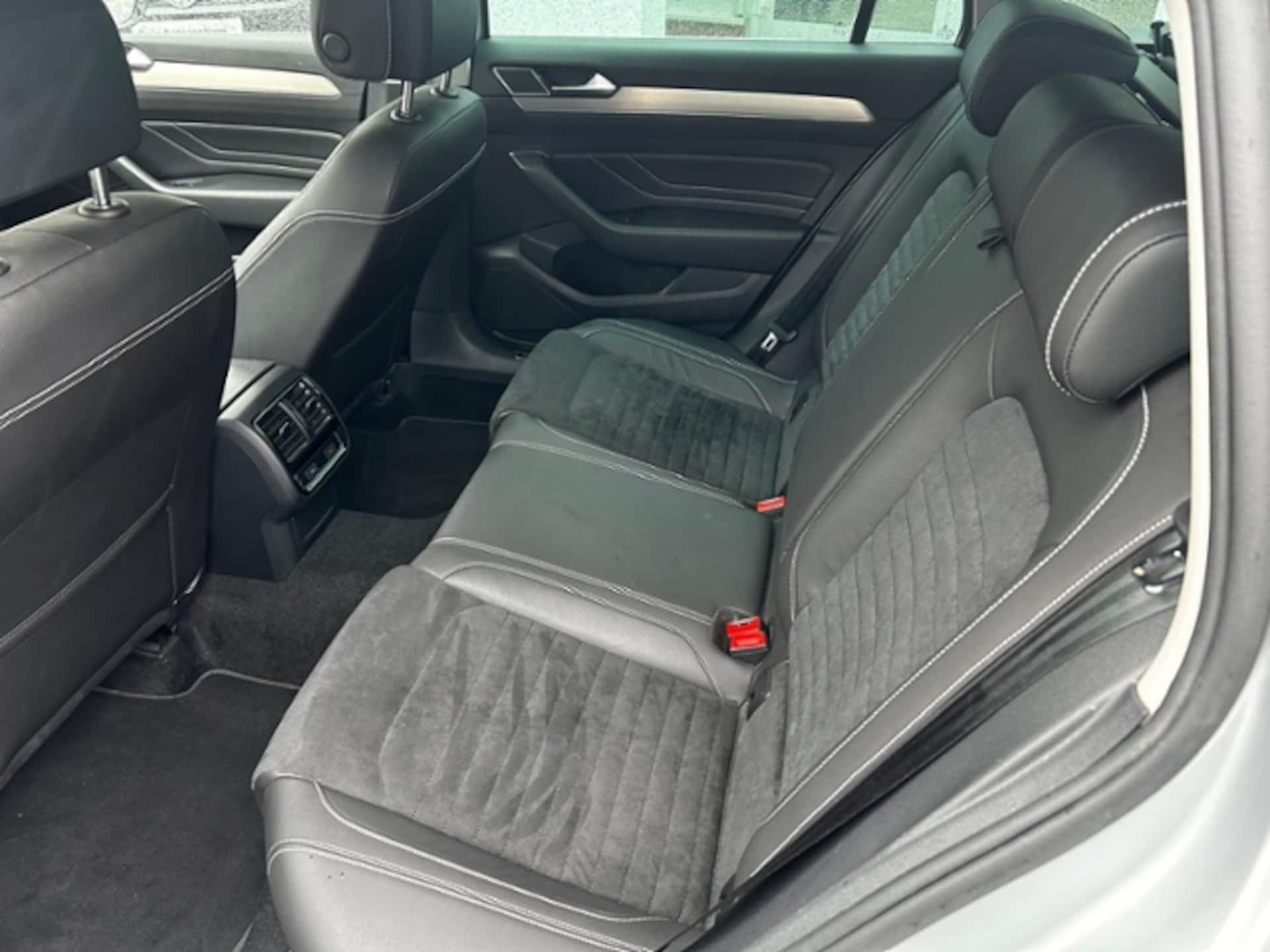 Volkswagen Passat Variant Elegance