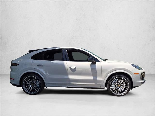 2021 Porsche Cayenne Hybrid