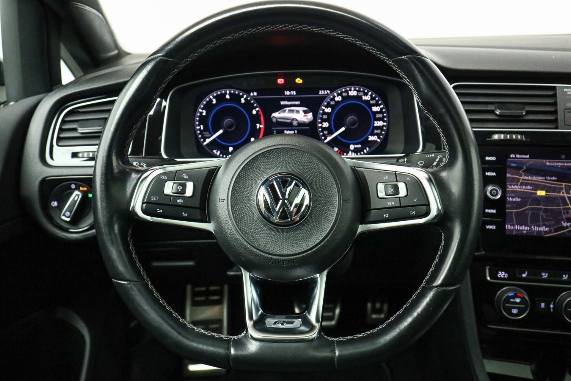 Volkswagen Golf Variant R-Line