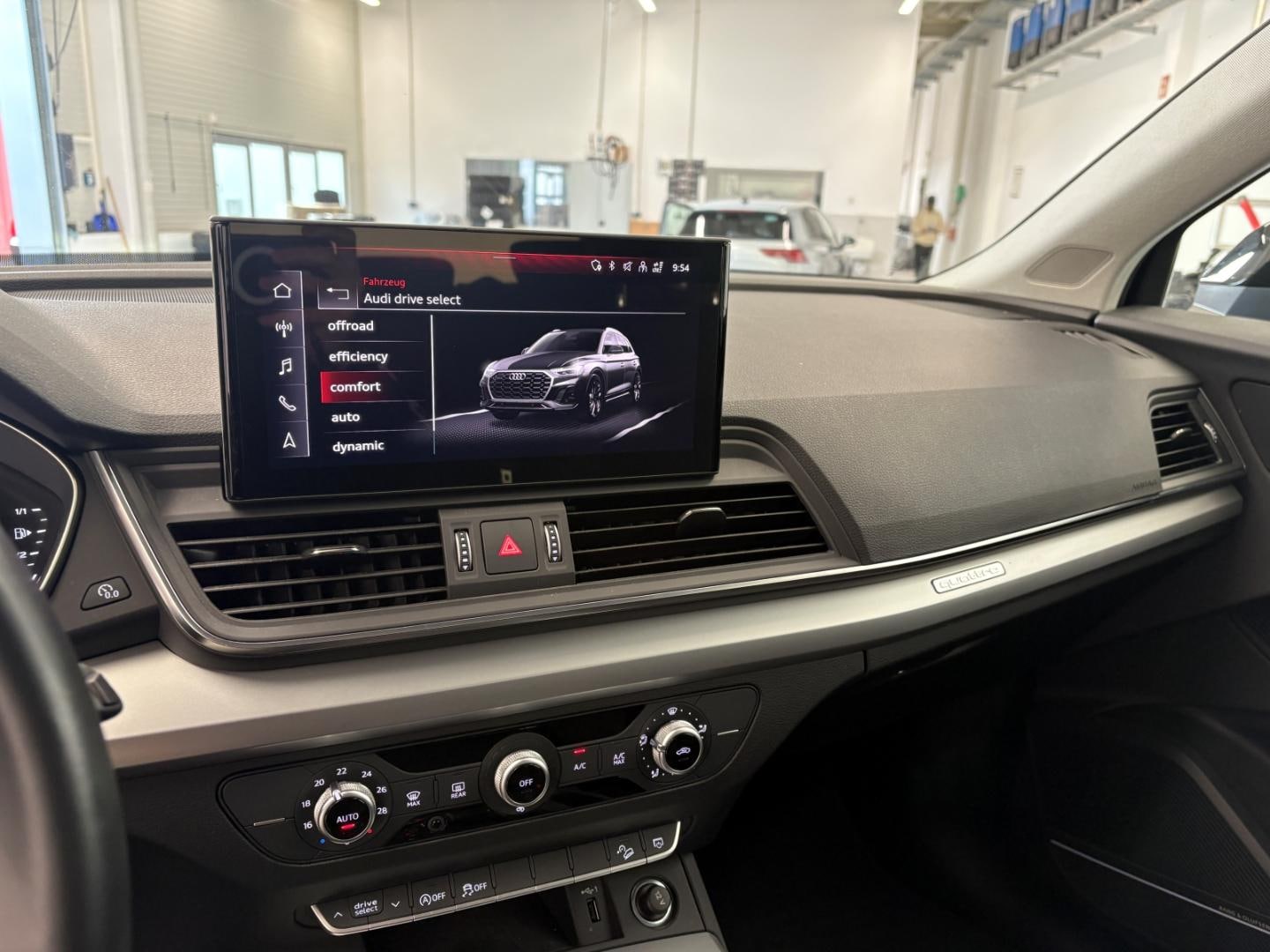 Bild über Audi Q5 45 TFSI quattro S tronic - für weitere Informationen kontaktieren Sie den Audi Partner
