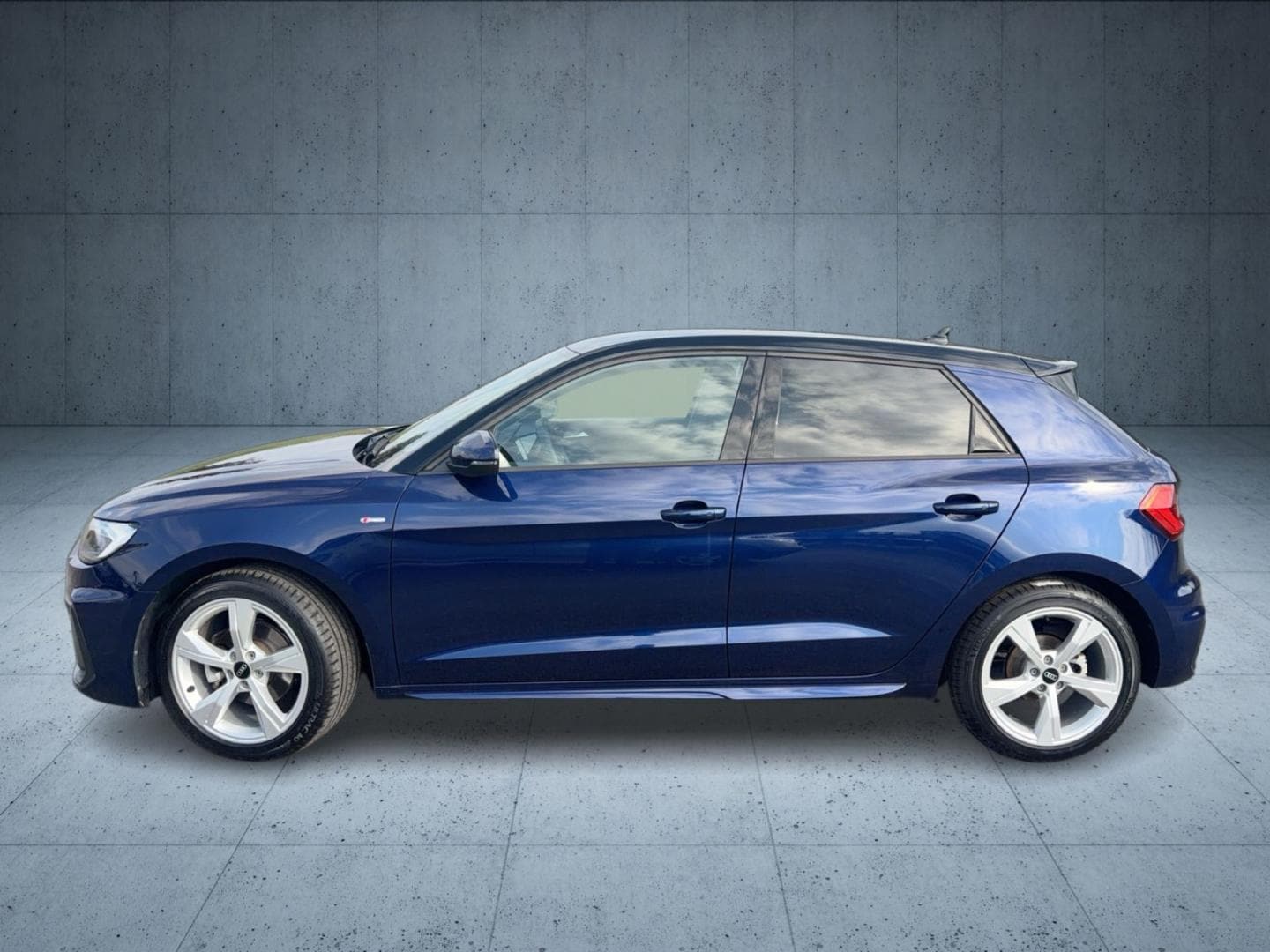 Bild über Audi A1 Sportback S line 35 TFSI S tronic - für weitere Informationen kontaktieren Sie den Audi Partner