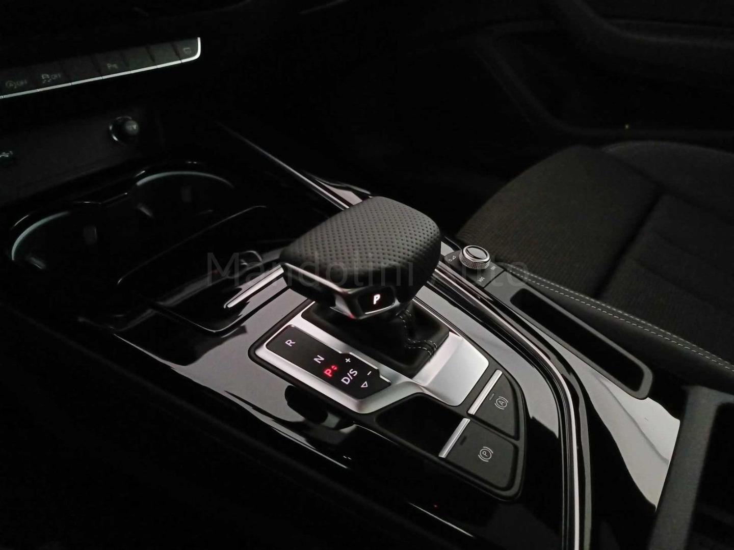 Image about Audi A5 Coupé S line edition 40 TDI quattro 150 kW (204 CV) S tronic