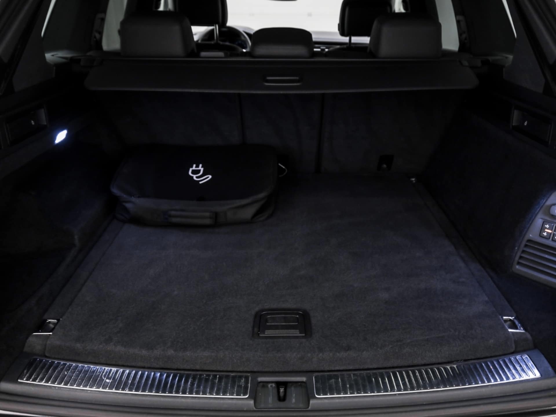 Volkswagen Touareg R