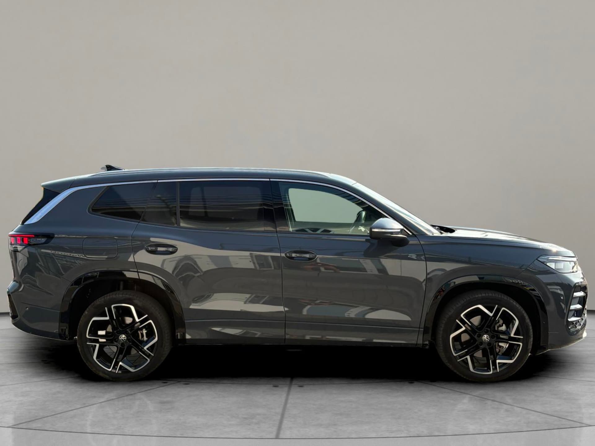 Volkswagen Tayron R-Line Plus