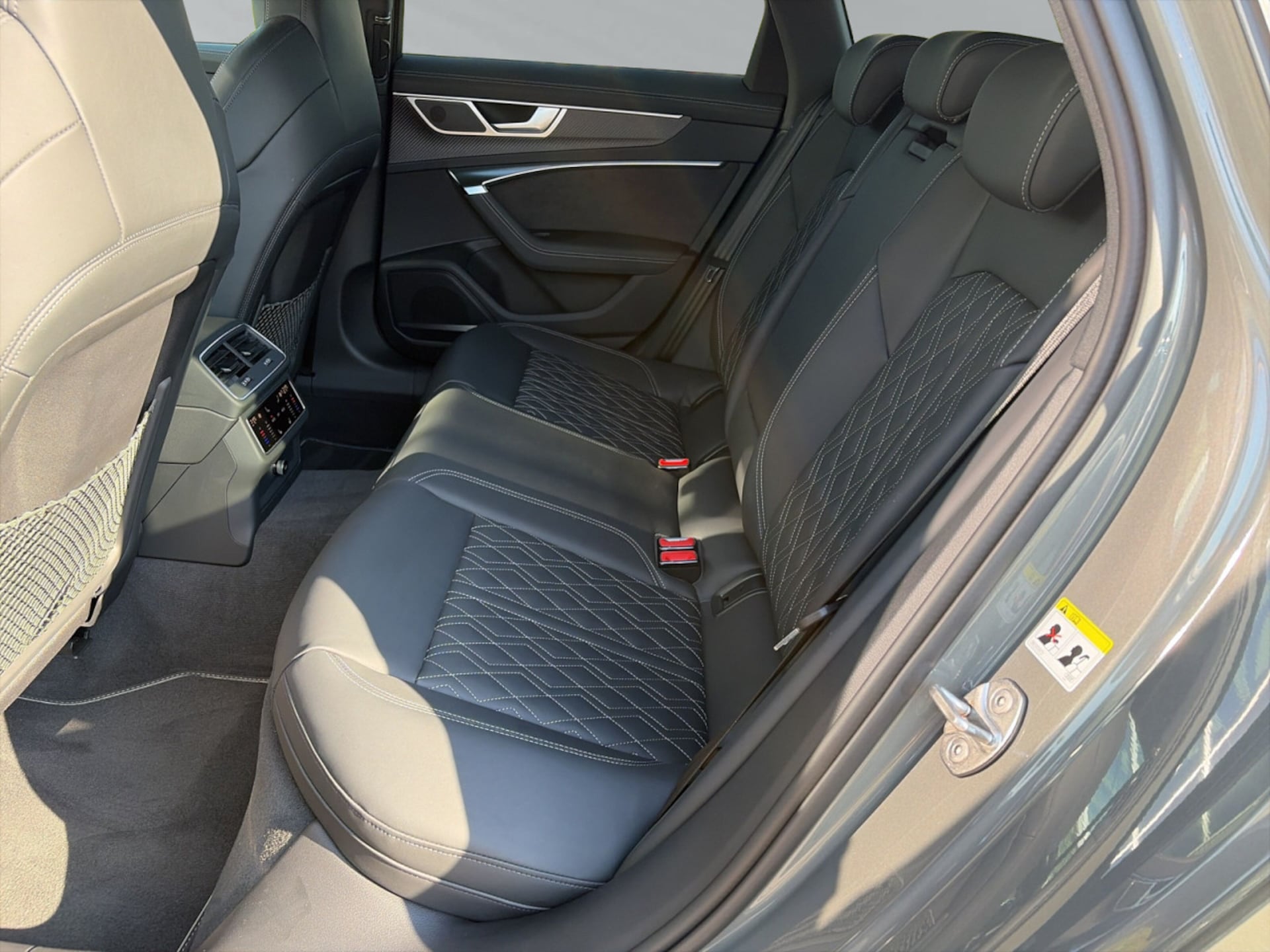 Audi S6 Avant