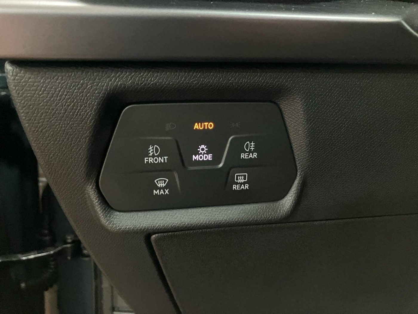 CUPRA Formentor 1.5 eTSI DSG 110 kW (150 CV) — photo 10