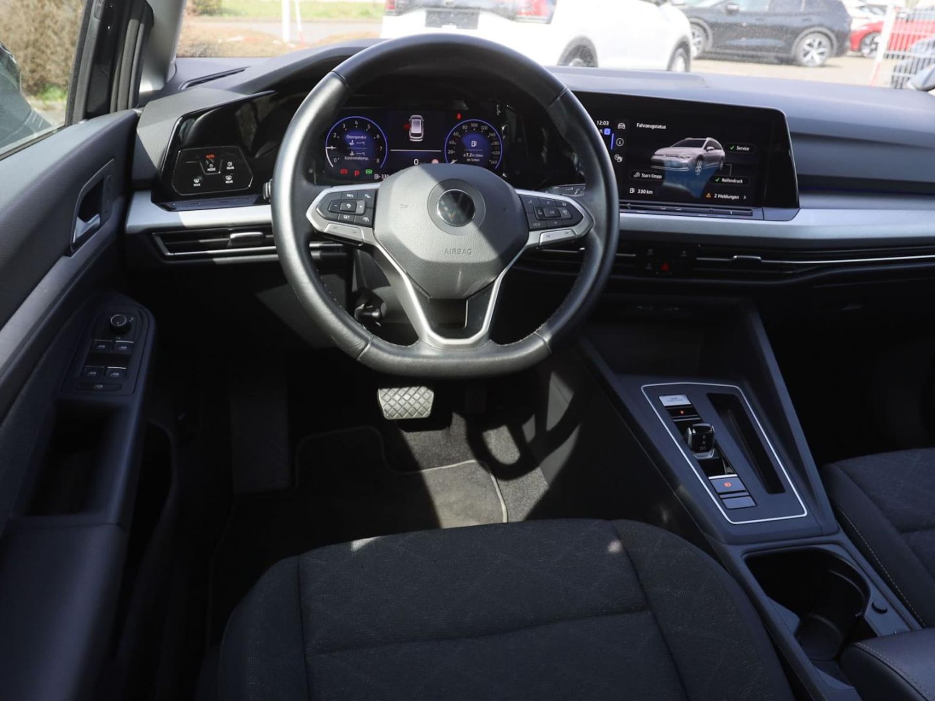Volkswagen Golf Variant Life