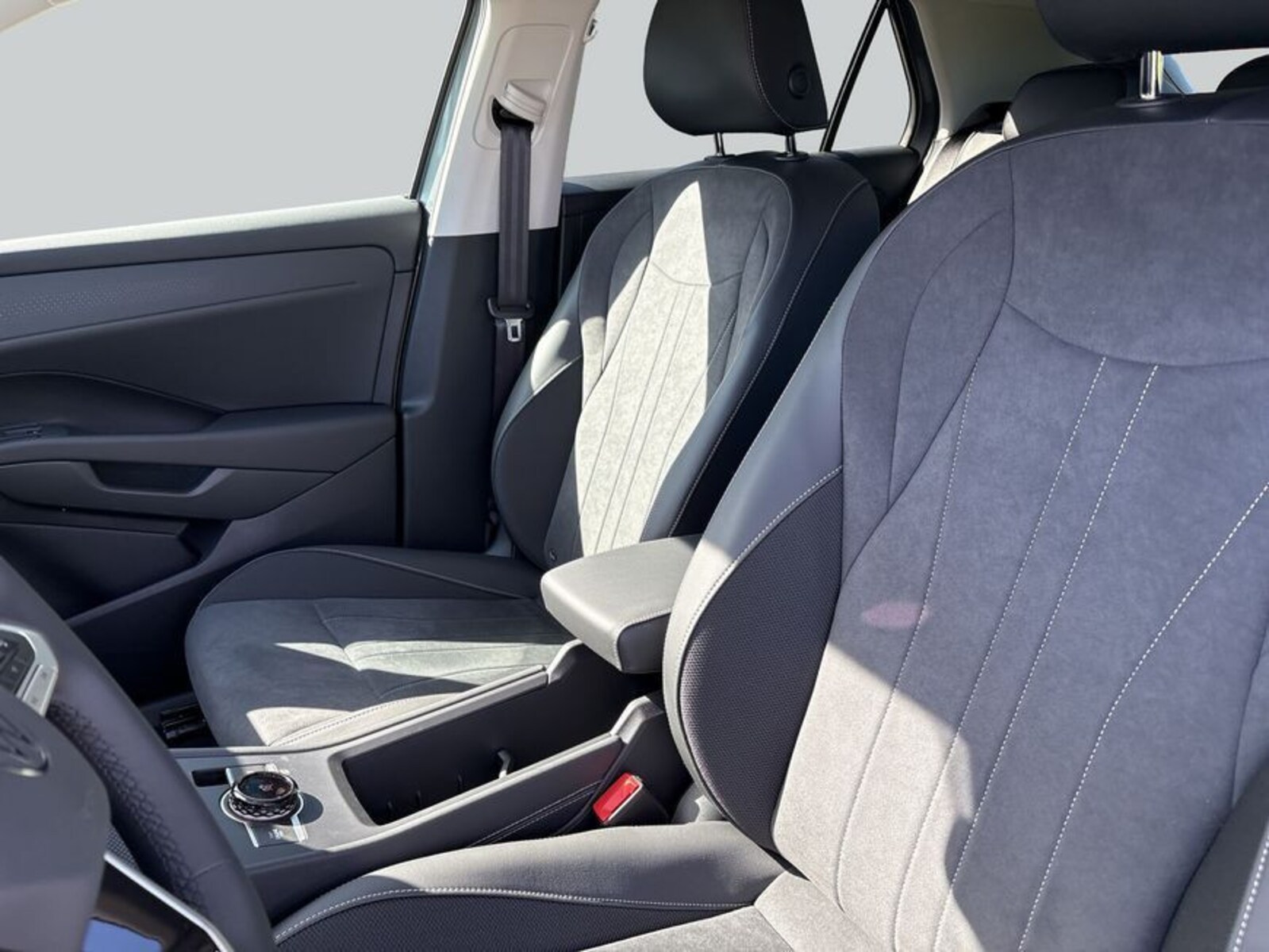 Volkswagen T-Roc – Bild 10